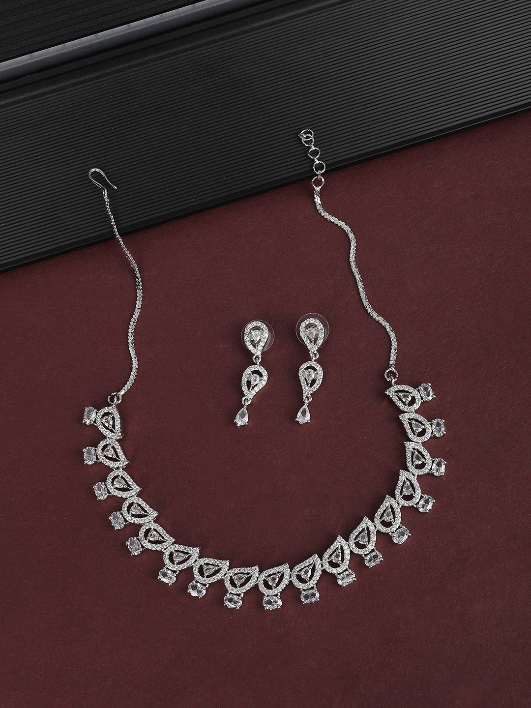 ZaffreCollections Rhodium-Plated American Diamond-Studded Necklace With Earrings, Silver
ZaffreCollections Rhodium-Plated American Diamond-Studded Necklace With Earrings, Silver