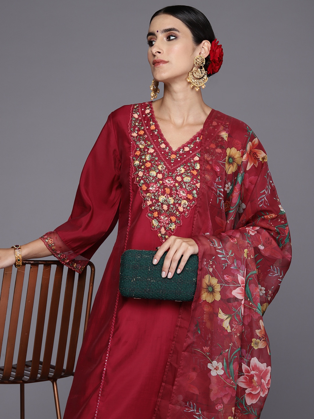 Indo Era Women Floral Yoke Design Panelled Thread Work Kurta with Trousers & Dupatta, Red
Indo Era Women Floral Yoke Design Panelled Thread Work Kurta with Trousers & Dupatta, Red