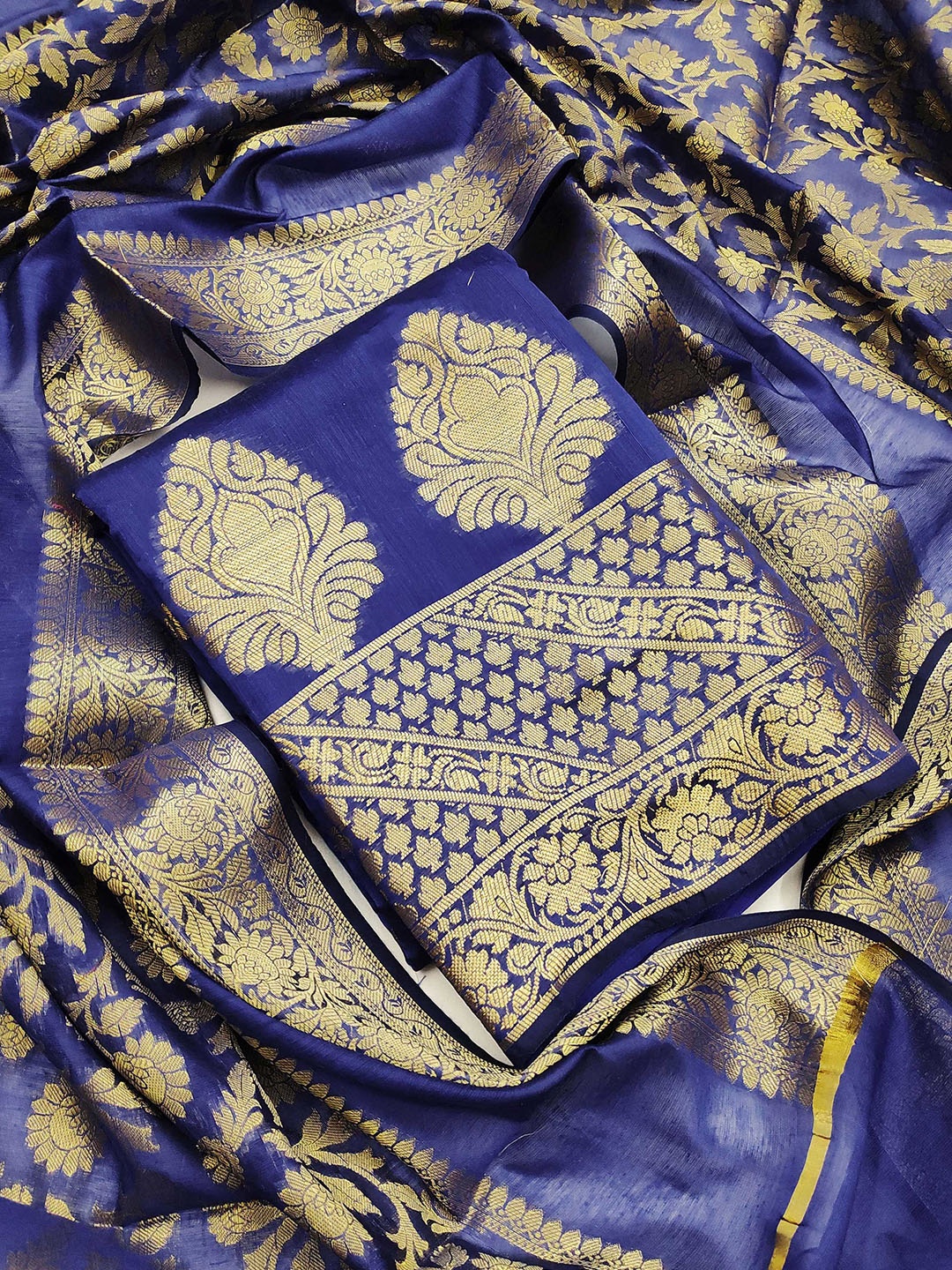 SHADOW & SAINING Ethnic Motifs Woven Design Banarasi Jacquard Unstitched Dress Material, Blue
SHADOW & SAINING Ethnic Motifs Woven Design Banarasi Jacquard Unstitched Dress Material, Blue