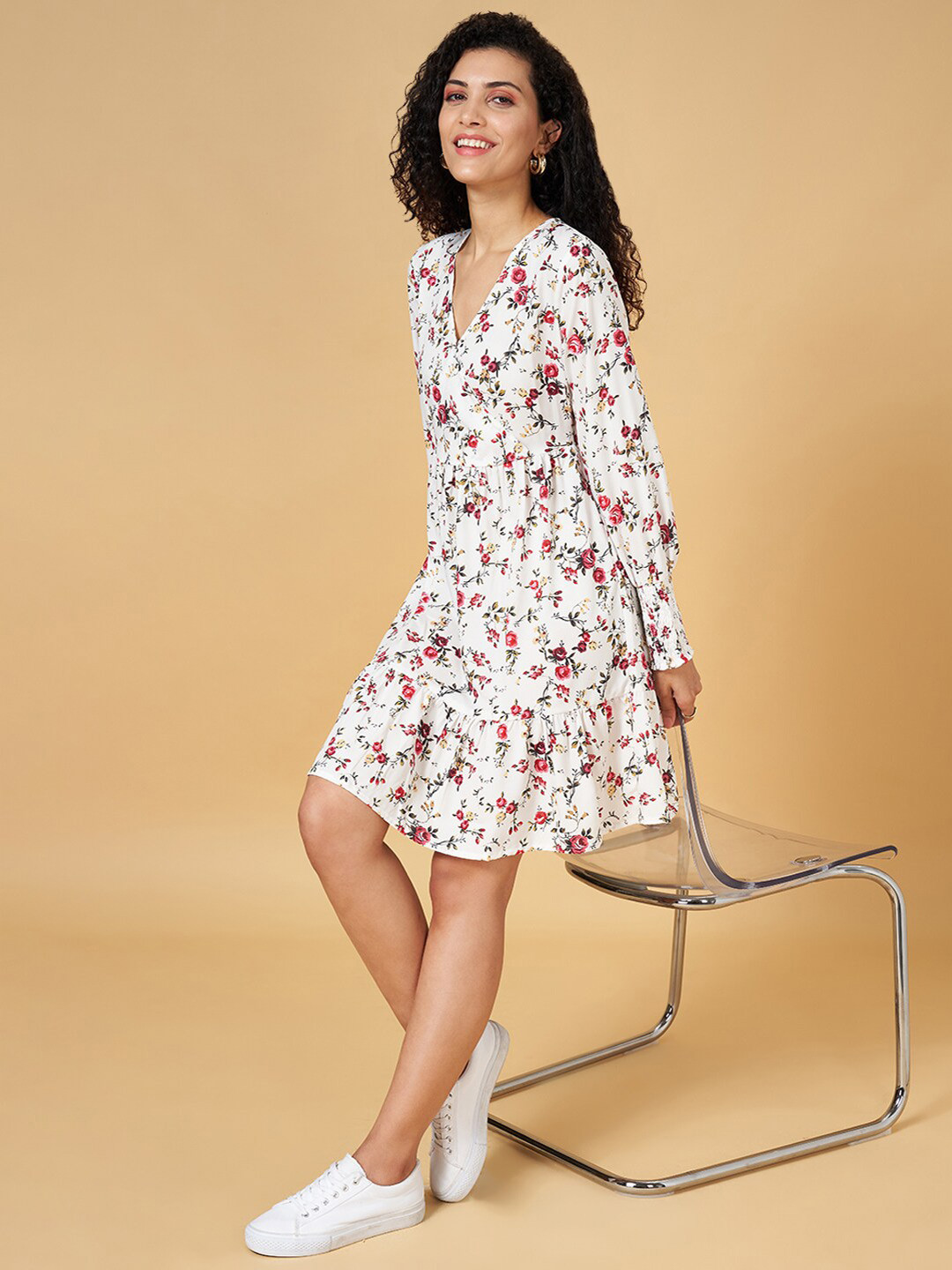 YU by Pantaloons Floral Printed V-Neck Long Sleeves Pure Cotton A-Line Dress, White
YU by Pantaloons Floral Printed V-Neck Long Sleeves Pure Cotton A-Line Dress, White