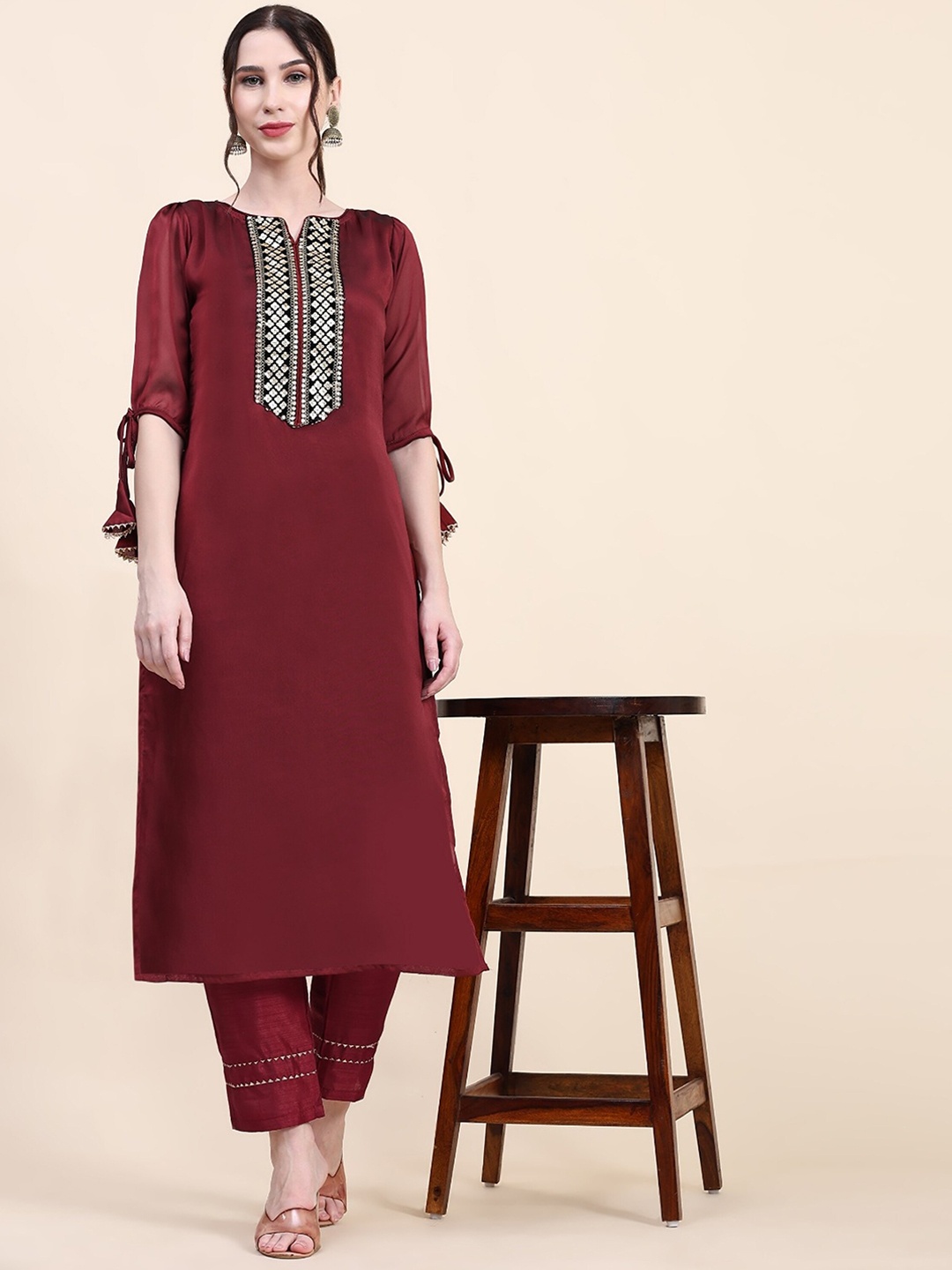 UDBHAV TEXTILE Round Neck Sequinned Detail Puffed Sleeves Regular Kurta with Trousers, Maroon
UDBHAV TEXTILE Round Neck Sequinned Detail Puffed Sleeves Regular Kurta with Trousers, Maroon