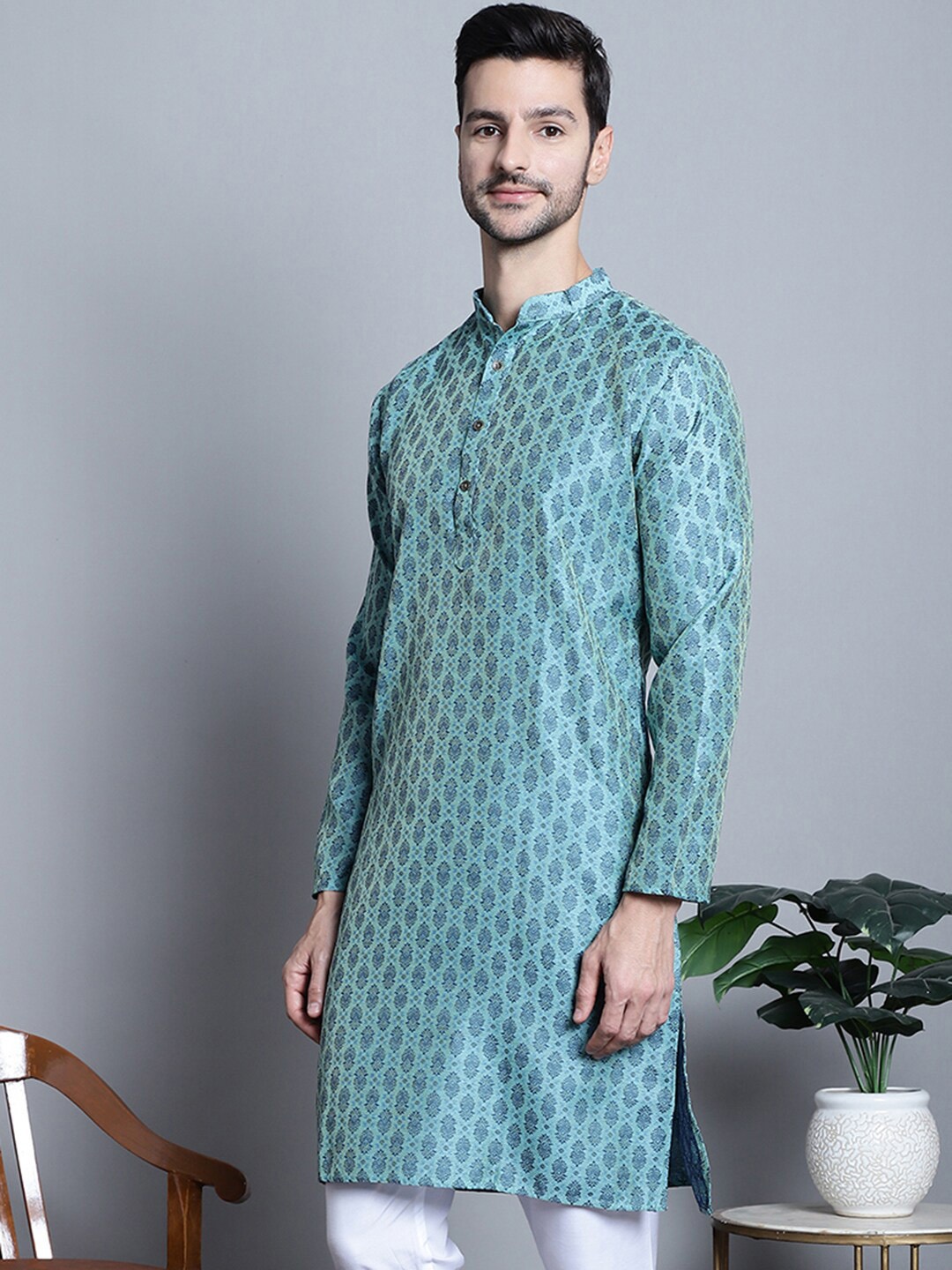 Jompers Ethnic Motifs Woven Design Band Collar Jacquard Cotton Silk Kurta, Turquoise blue
Jompers Ethnic Motifs Woven Design Band Collar Jacquard Cotton Silk Kurta, Turquoise blue