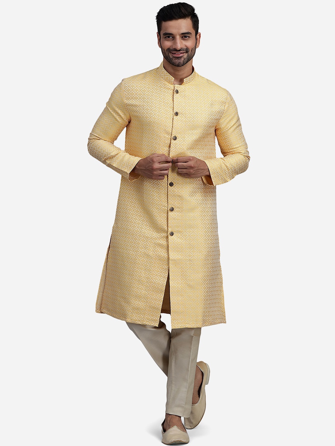 THE KURTA COMPANY Ethnic Motifs Woven Design Mandarin Collar Jacquard Straight Kurta, Yellow
THE KURTA COMPANY Ethnic Motifs Woven Design Mandarin Collar Jacquard Straight Kurta, Yellow