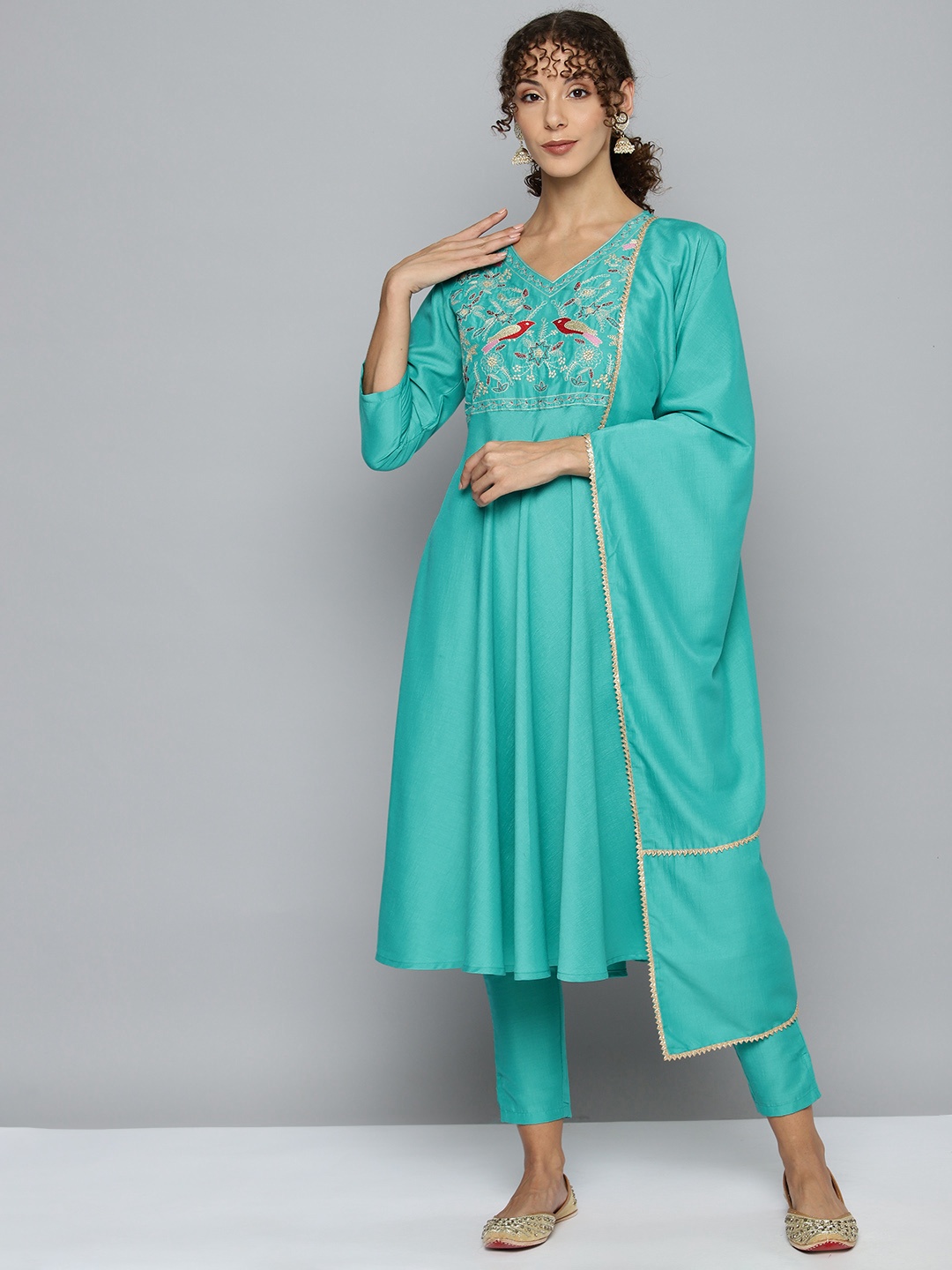 Jompers Women Ethnic Motifs Embroidered Thread Work Kurta with Trousers & With Dupatta, Sea green
Jompers Women Ethnic Motifs Embroidered Thread Work Kurta with Trousers & With Dupatta, Sea green
