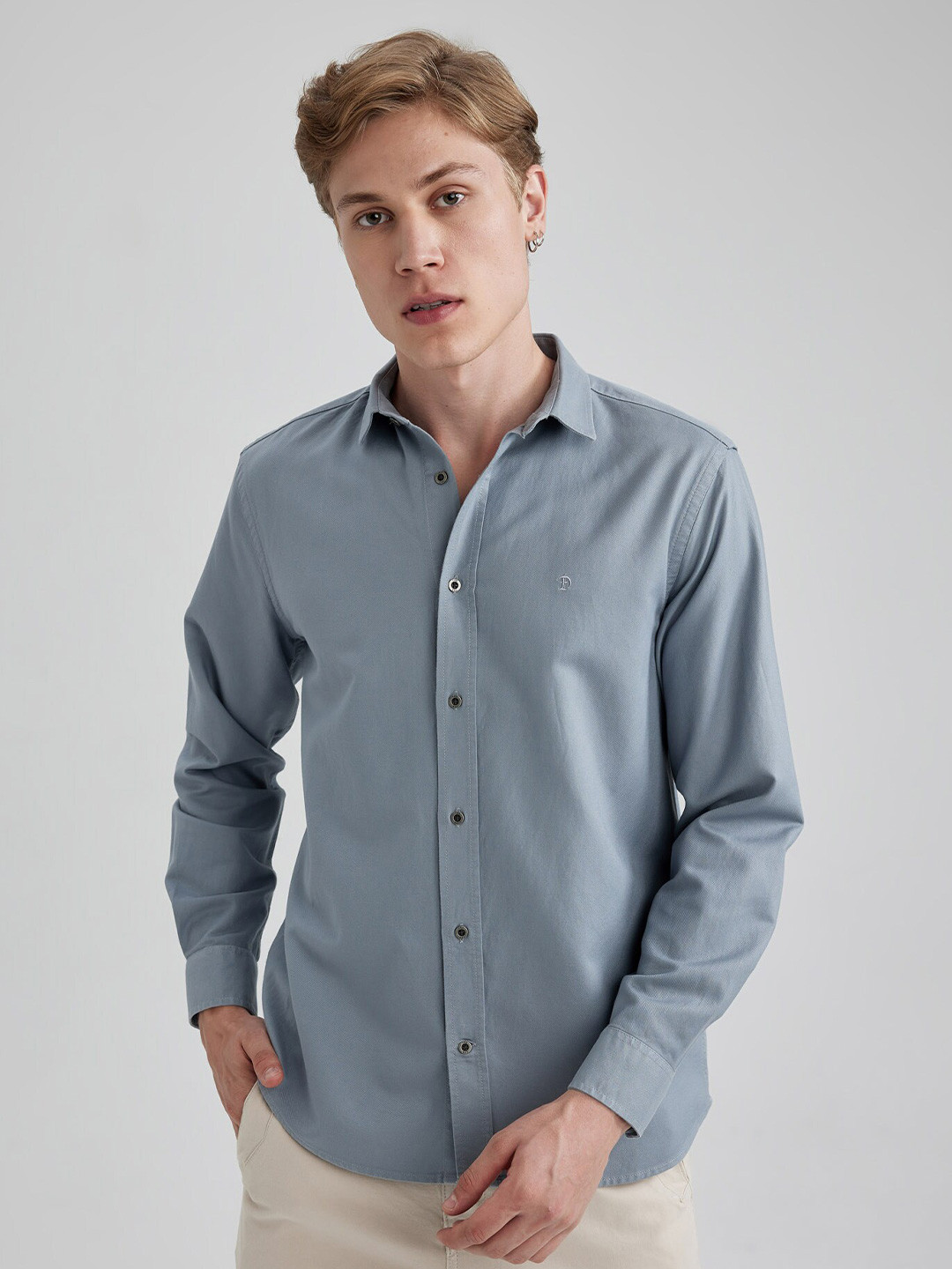 DeFacto Spread Collar Casual Shirt, Grey
DeFacto Spread Collar Casual Shirt, Grey