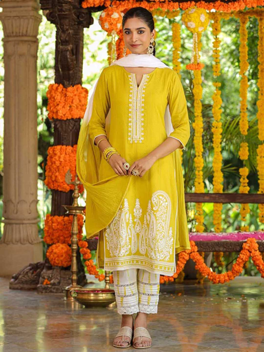 Juniper Paisley Embroidered Thread Work Pure Cotton Kurta With Trousers & Dupatta, Lime green
Juniper Paisley Embroidered Thread Work Pure Cotton Kurta With Trousers & Dupatta, Lime green