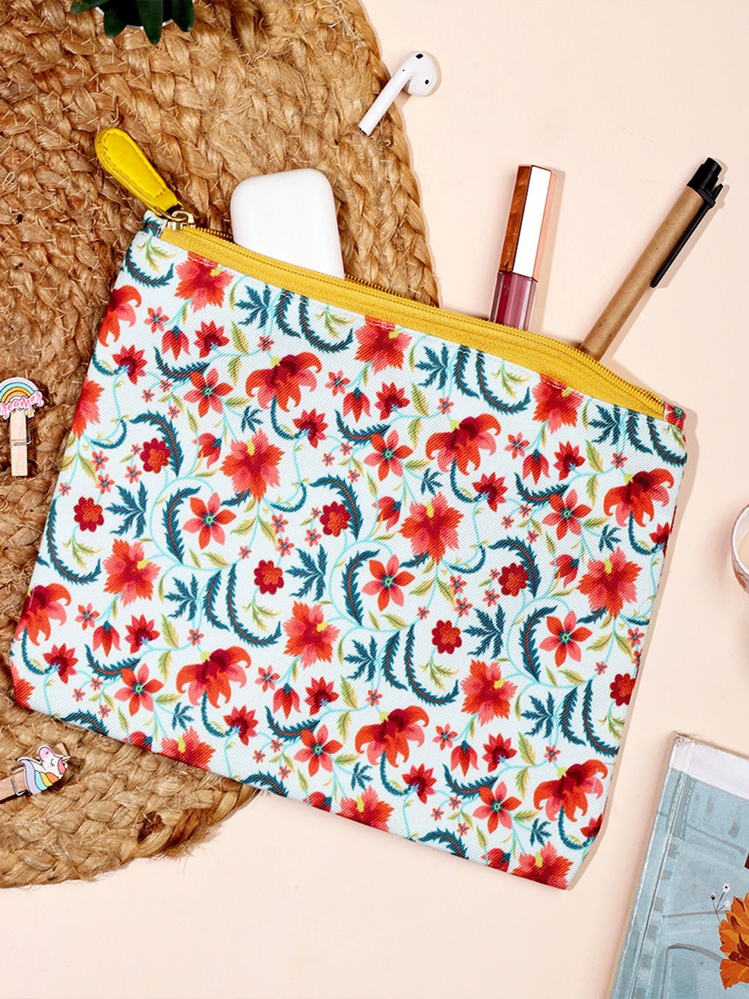 Happening Hippo Printed Multi-Function Makeup Accessory Organiser Travel Pouch, White
Happening Hippo Printed Multi-Function Makeup Accessory Organiser Travel Pouch, White