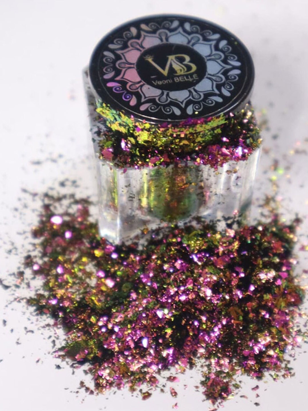 Veoni BELLE Highly Concentrated & Long Wearing Loose Eyeshadow Pigment 5g - Chameleon, Green
Veoni BELLE Highly Concentrated & Long Wearing Loose Eyeshadow Pigment 5g - Chameleon, Green