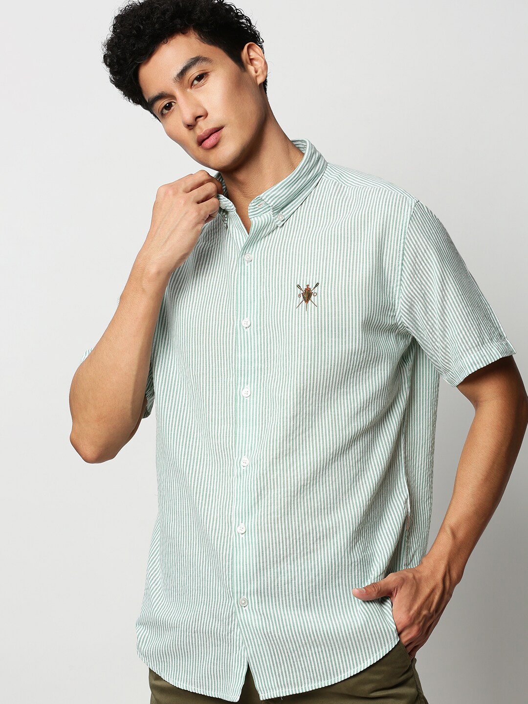 SHOWOFF Premium Slim Fit Striped Button-Down Collar Oxford Weave Cotton Casual Shirt, Green
SHOWOFF Premium Slim Fit Striped Button-Down Collar Oxford Weave Cotton Casual Shirt, Green