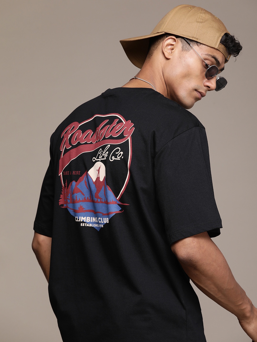The Roadster Lifestyle Co. Oversized Fit Printed Drop-Shoulder Sleeves Pure Cotton T-shirt, Black
The Roadster Lifestyle Co. Oversized Fit Printed Drop-Shoulder Sleeves Pure Cotton T-shirt, Black