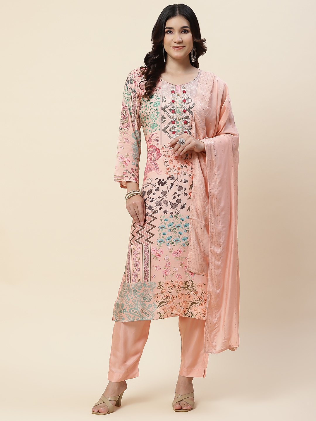 Meena Bazaar Floral Printed Regular Beads And Stones Kurta with Trousers & With Dupatta, Pink
Meena Bazaar Floral Printed Regular Beads And Stones Kurta with Trousers & With Dupatta, Pink