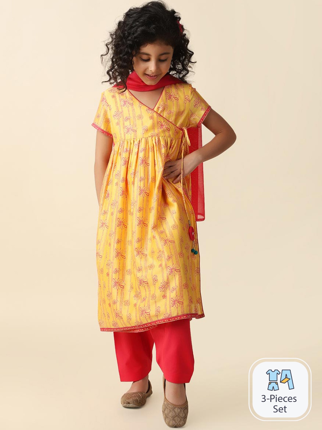 Fabindia Girls Floral Printed V-Neck Beads Anarkali Kurta with Salwar & Dupatta, Yellow
Fabindia Girls Floral Printed V-Neck Beads Anarkali Kurta with Salwar & Dupatta, Yellow