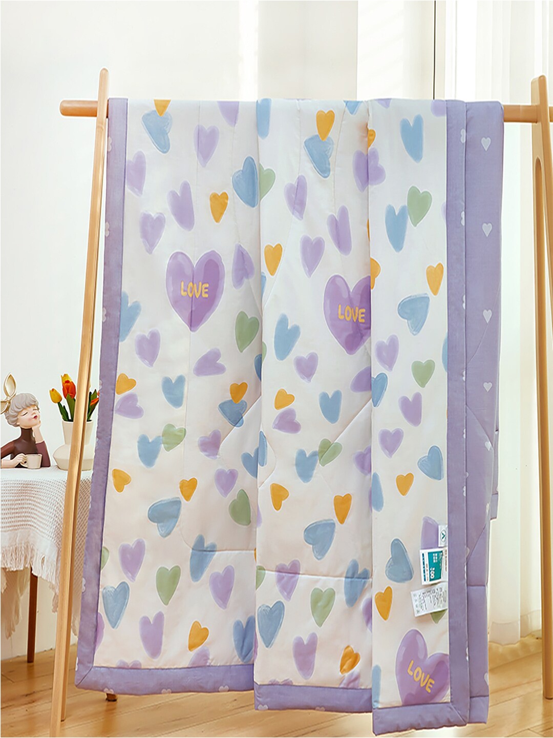 JC HOME White & Purple Geometric Pure Cotton AC Room 350 GSM Double Bed Quilt
JC HOME White & Purple Geometric Pure Cotton AC Room 350 GSM Double Bed Quilt