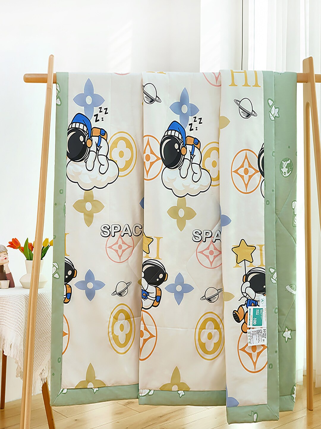 JC HOME White & Black Conversational Printed AC Room 350 GSM Cotton Double Bed Quilt
JC HOME White & Black Conversational Printed AC Room 350 GSM Cotton Double Bed Quilt