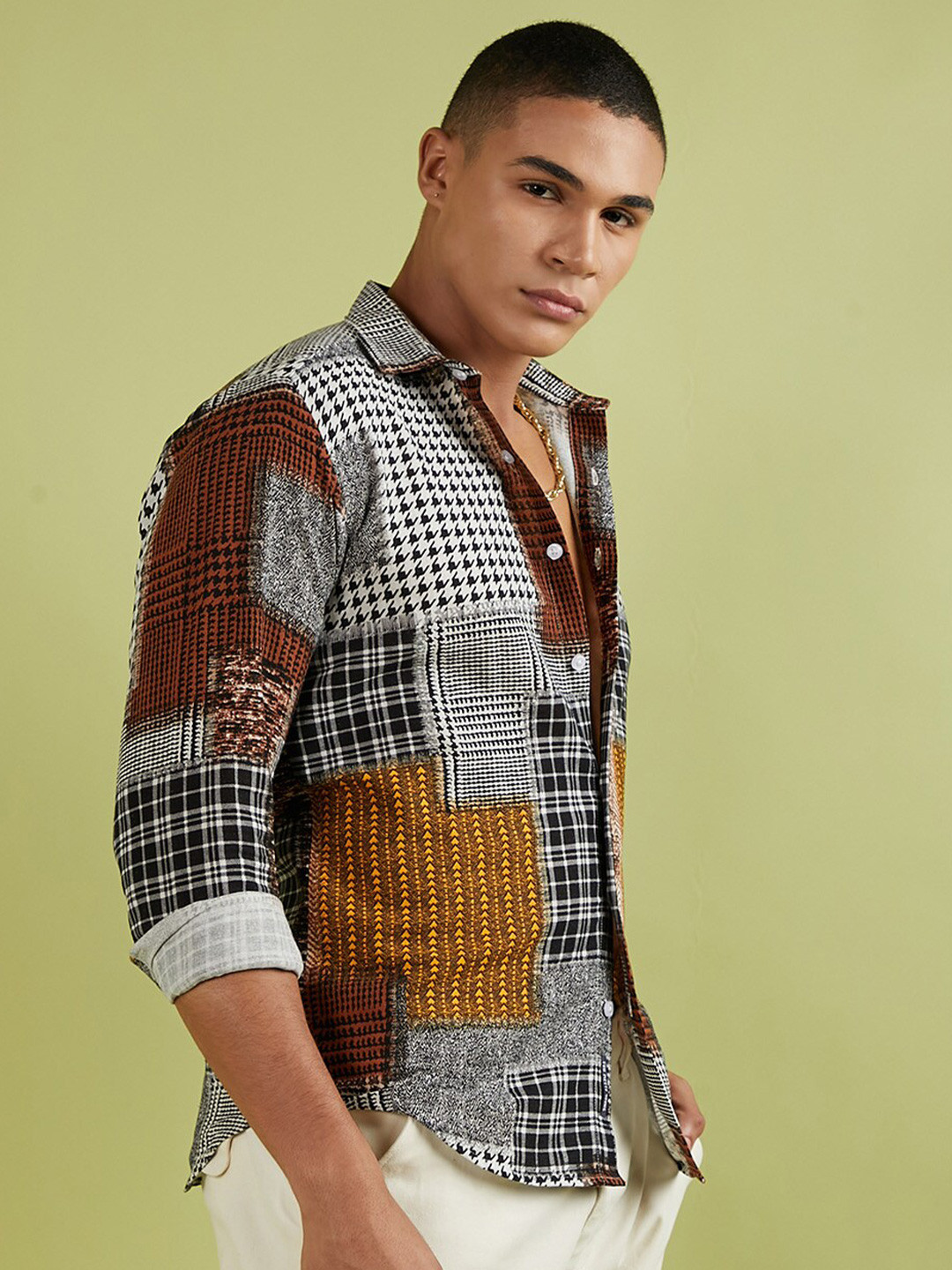 Campus Sutra Classic Abstract Printed Spread Collar Cotton Casual Shirt, Brown 
Campus Sutra Classic Abstract Printed Spread Collar Cotton Casual Shirt, Brown