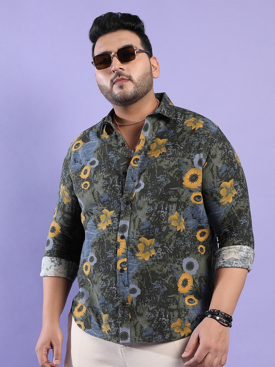 Instafab Plus Classic Plus Size Floral Opaque Printed Cotton Casual Shirt, Multi
Instafab Plus Classic Plus Size Floral Opaque Printed Cotton Casual Shirt, Multi