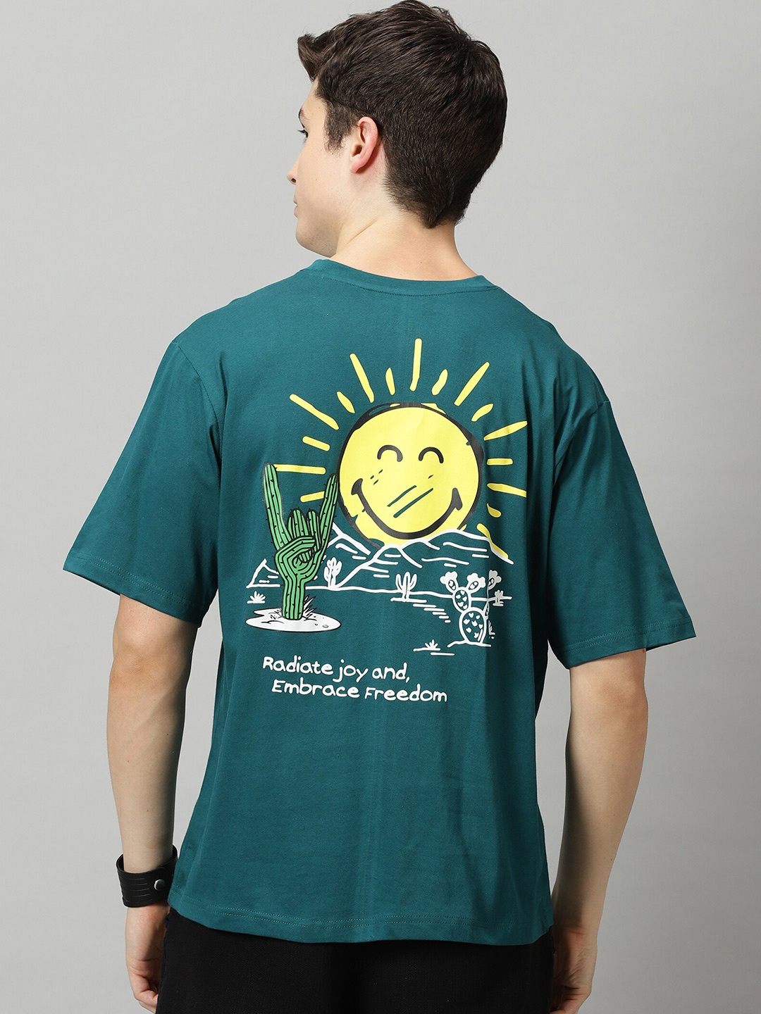 THE HOLLANDER Graphic Printed Drop Shoulder Sleeves Oversized Cotton Casual T-shirt, Teal
THE HOLLANDER Graphic Printed Drop Shoulder Sleeves Oversized Cotton Casual T-shirt, Teal