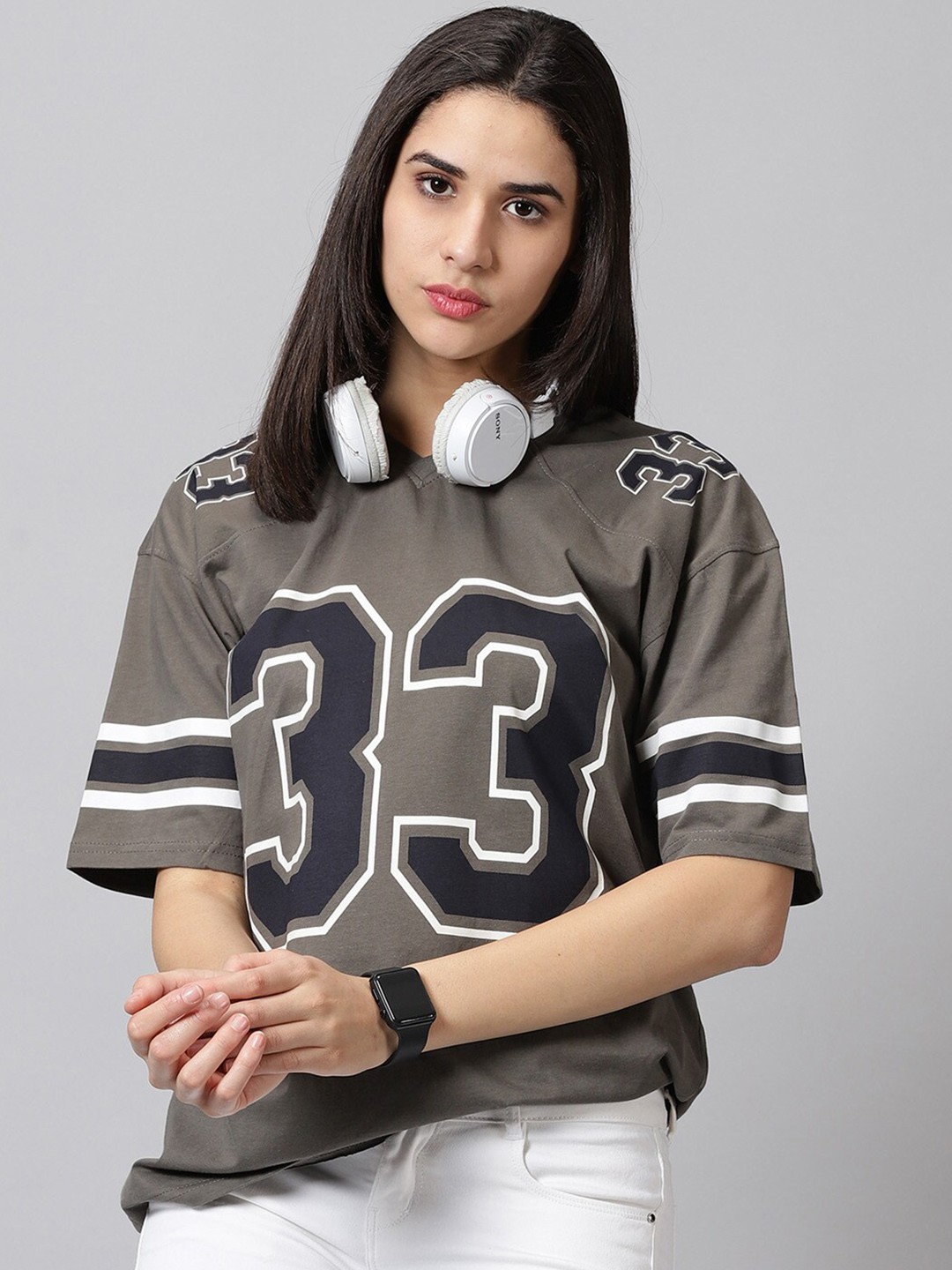 Rodzen Varsity Printed V-Neck Drop-Shoulder Sleeves Oversized Fit Cotton T-Shirt, Grey
Rodzen Varsity Printed V-Neck Drop-Shoulder Sleeves Oversized Fit Cotton T-Shirt, Grey