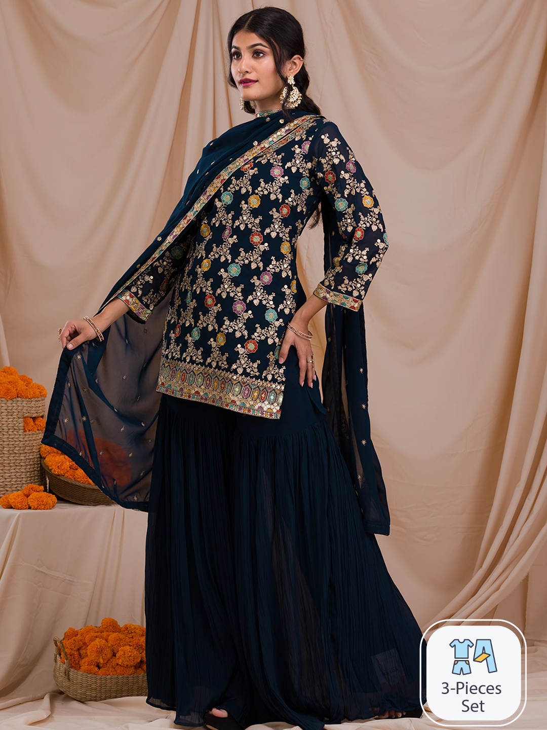 Koskii Ethnic Motifs Embroidered Thread Work Straight Kurti & Sharara With Dupatta, Blue
Koskii Ethnic Motifs Embroidered Thread Work Straight Kurti & Sharara With Dupatta, Blue