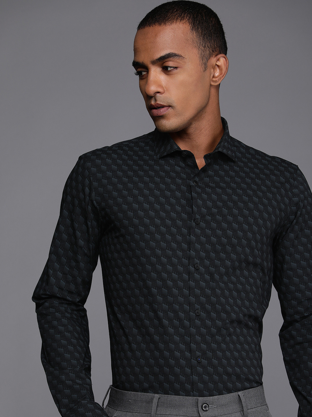 Louis Philippe Ath.Work Super Slim Fit Opaque Printed Semiformal Shirt, Black
Louis Philippe Ath.Work Super Slim Fit Opaque Printed Semiformal Shirt, Black