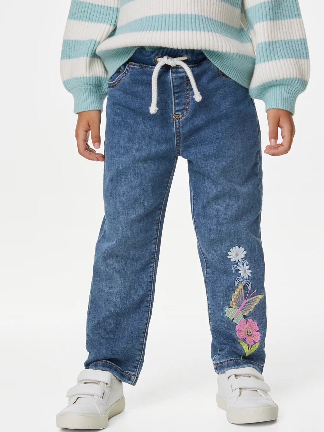 Marks & Spencer Girls High Rise Clean Look Light Fade Embroidered Stretchable Jeans, Blue
Marks & Spencer Girls High Rise Clean Look Light Fade Embroidered Stretchable Jeans, Blue