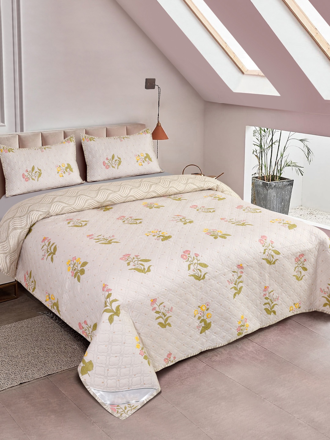 DREAM WEAVERZ Cream Floral Printed Double King Quilted Bed Cover With 2 Pillow Covers, White
DREAM WEAVERZ Cream Floral Printed Double King Quilted Bed Cover With 2 Pillow Covers, White
