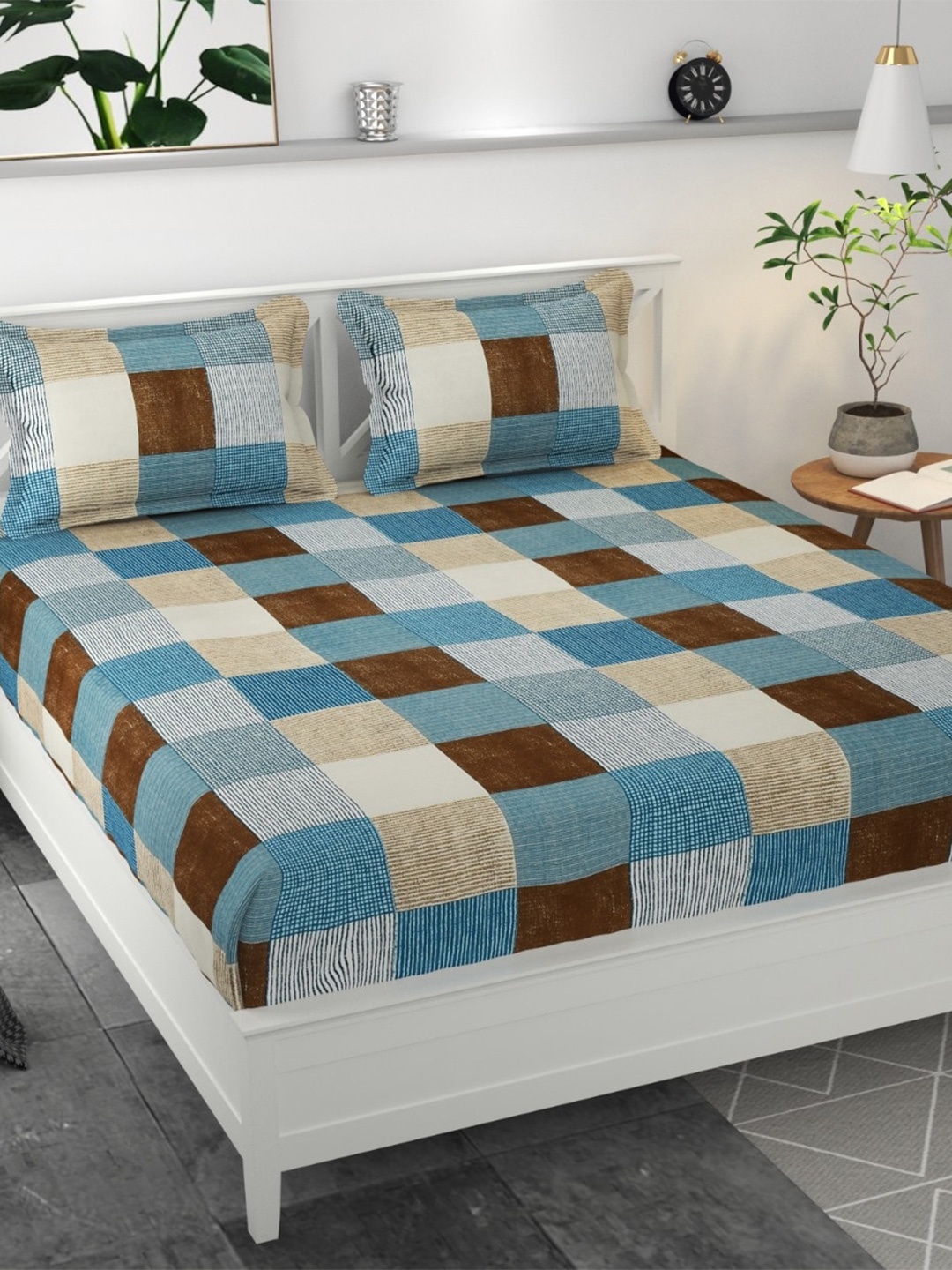 Bajo's Blue & Brown Geometric Cotton 300 TC Fitted Queen Bedsheet with 2 Pillow Covers
Bajo's Blue & Brown Geometric Cotton 300 TC Fitted Queen Bedsheet with 2 Pillow Covers