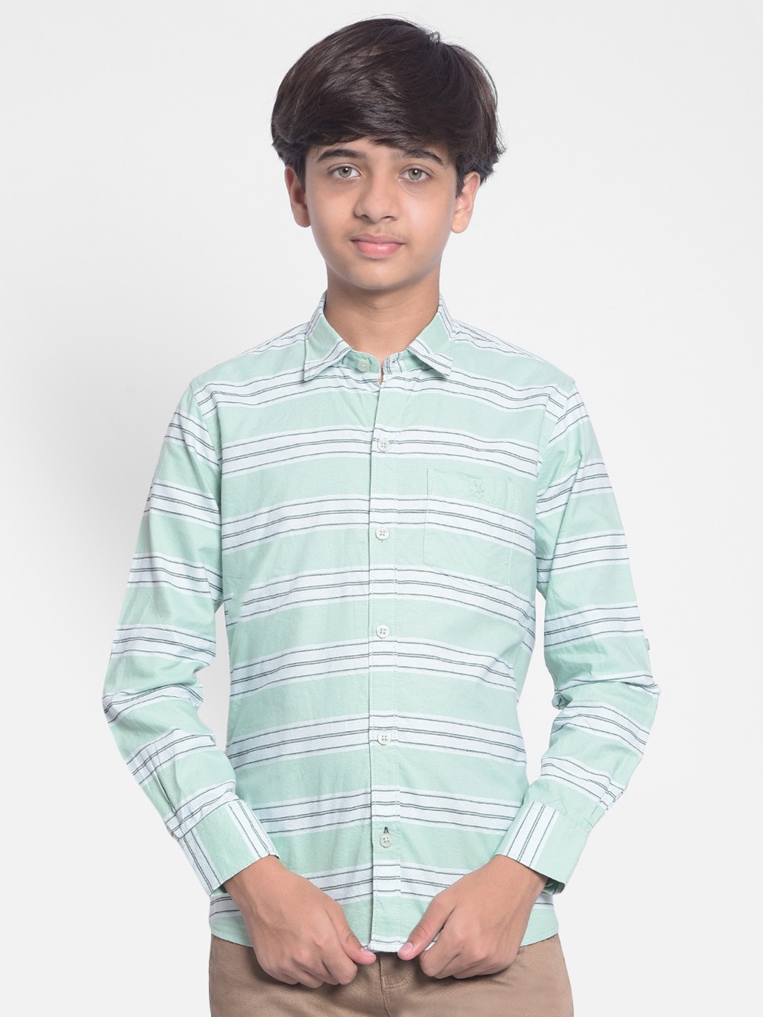 Crimsoune Club Boys Slim Fit Horizontal Stripes Opaque Striped Pure Cotton Casual Shirt, Green
Crimsoune Club Boys Slim Fit Horizontal Stripes Opaque Striped Pure Cotton Casual Shirt, Green