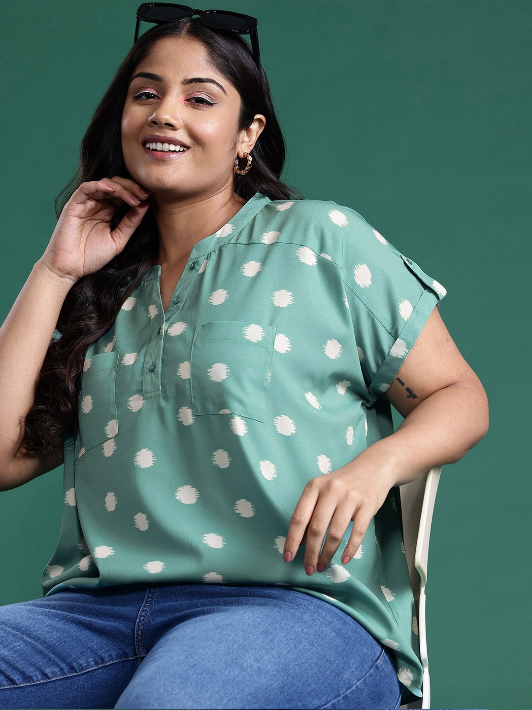 DressBerry Curve Plus Size Mandarin Collar Geometric Printed Roll-Up Sleeves Shirt-Style Top, Green
DressBerry Curve Plus Size Mandarin Collar Geometric Printed Roll-Up Sleeves Shirt-Style Top, Green