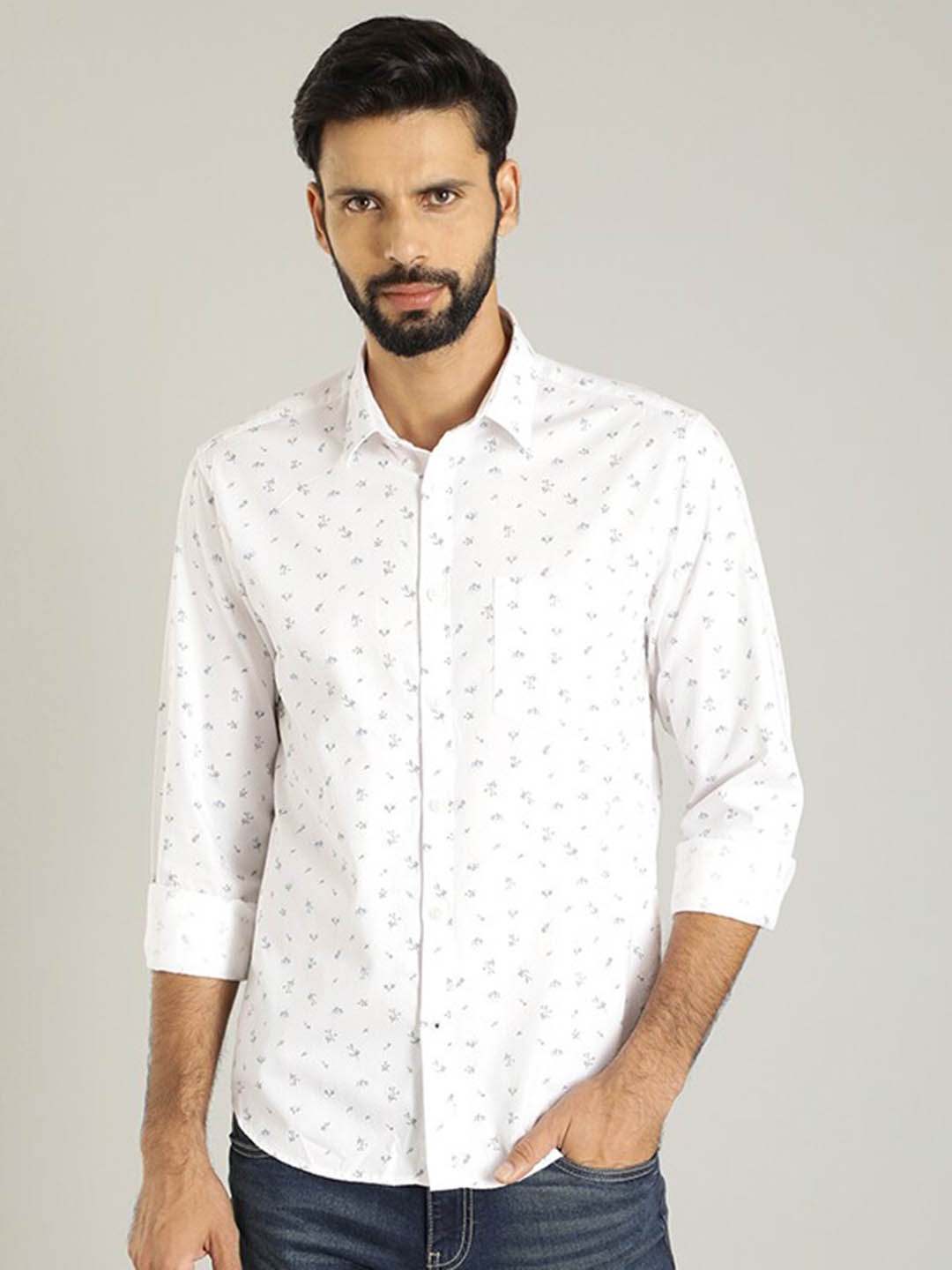 Indian Terrain Classic Fit Floral Printed Spread Collar Casual Pure Cotton Shirt, White
Indian Terrain Classic Fit Floral Printed Spread Collar Casual Pure Cotton Shirt, White