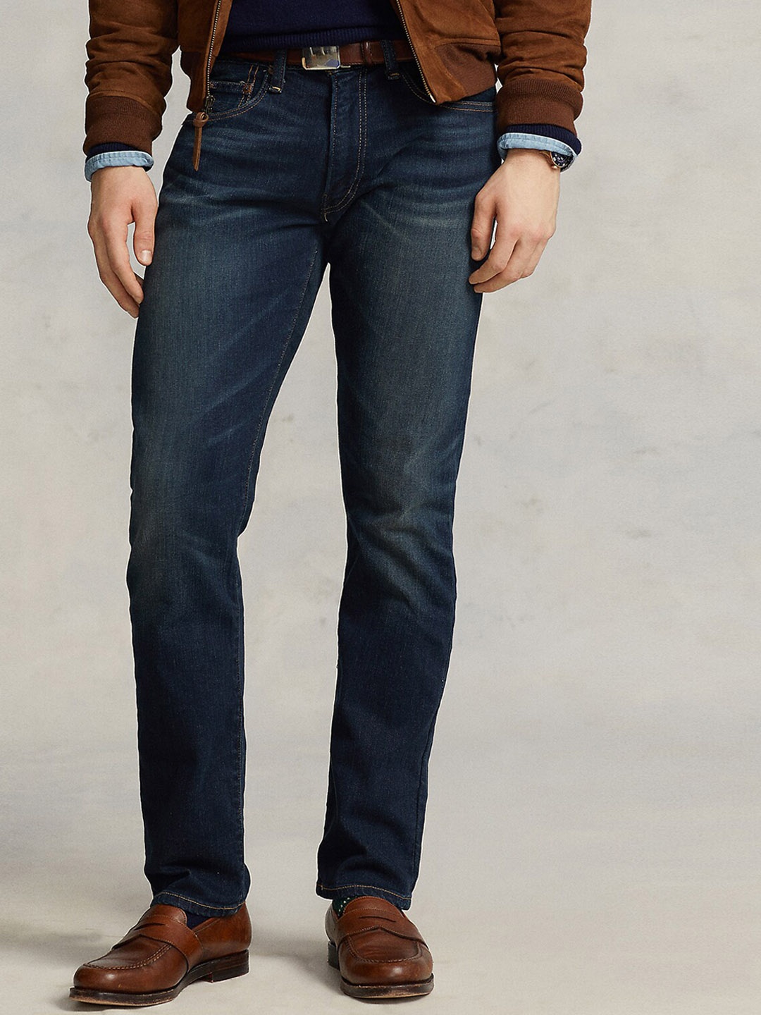 Polo Ralph Lauren Men Mid Rise Slim Straight Fit Clean Look Light Fade Cotton Jeans, Blue
Polo Ralph Lauren Men Mid Rise Slim Straight Fit Clean Look Light Fade Cotton Jeans, Blue