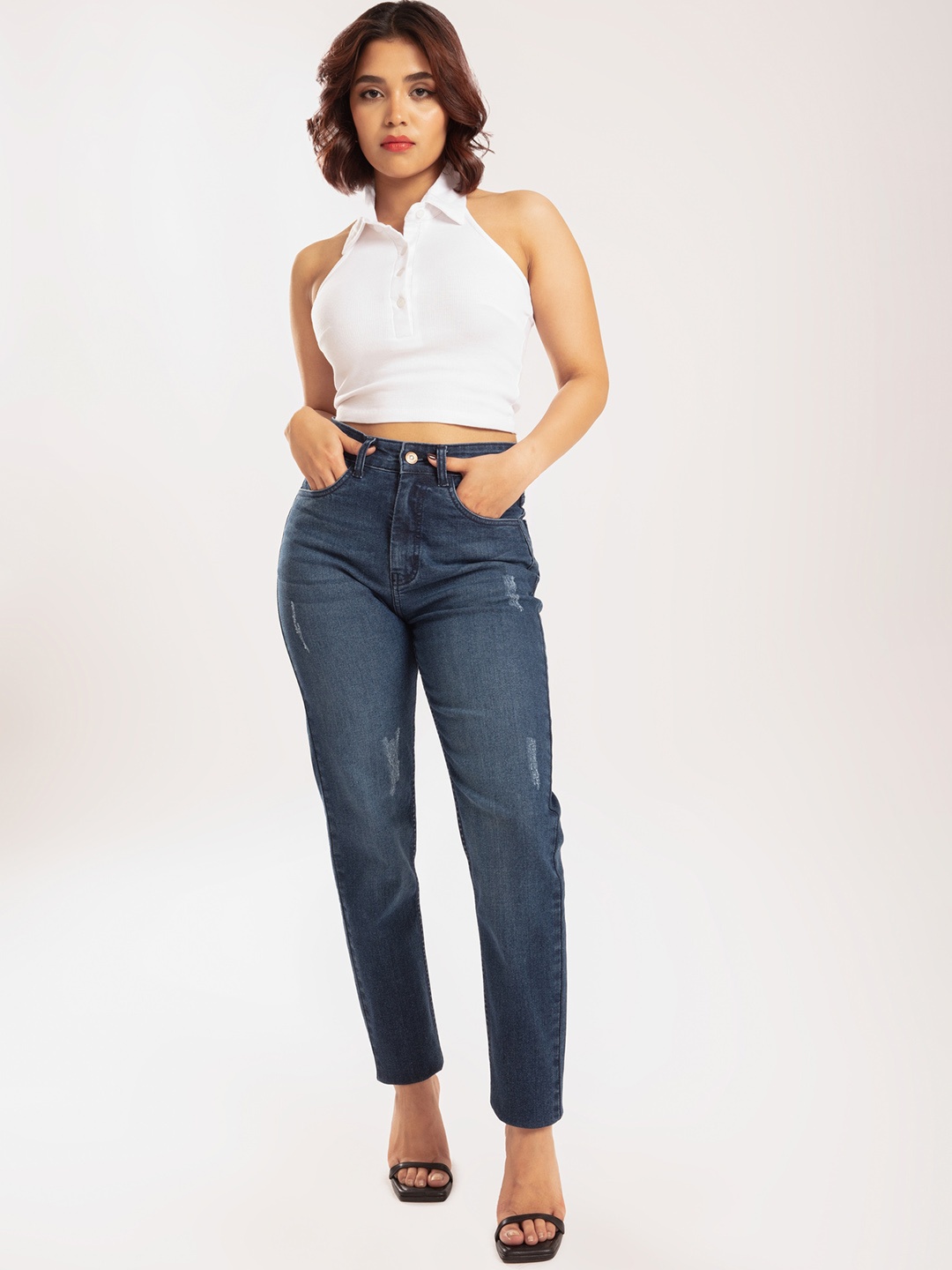 Off Duty India Women Comfort Skinny Fit High-Rise Mildly Distressed Cotton Jeans, Blue
Off Duty India Women Comfort Skinny Fit High-Rise Mildly Distressed Cotton Jeans, Blue