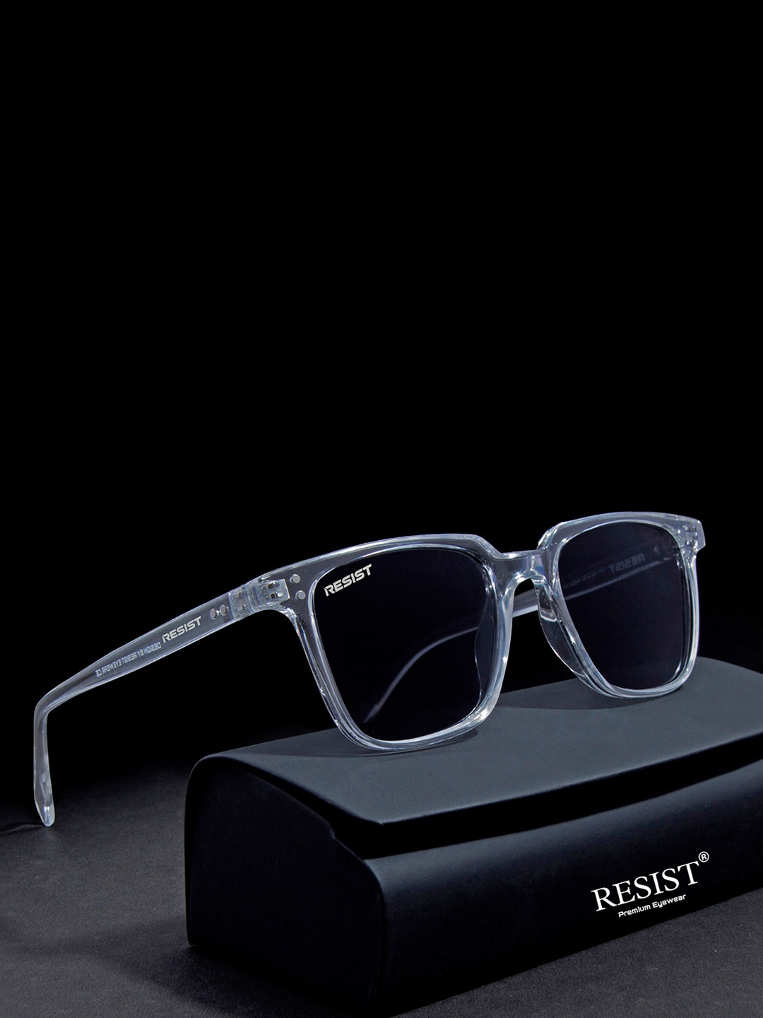 RESIST EYEWEAR Unisex Wayfarer Sunglasses with UV Protected Lens MILLERWHITEBLACK, Black
RESIST EYEWEAR Unisex Wayfarer Sunglasses with UV Protected Lens MILLERWHITEBLACK, Black