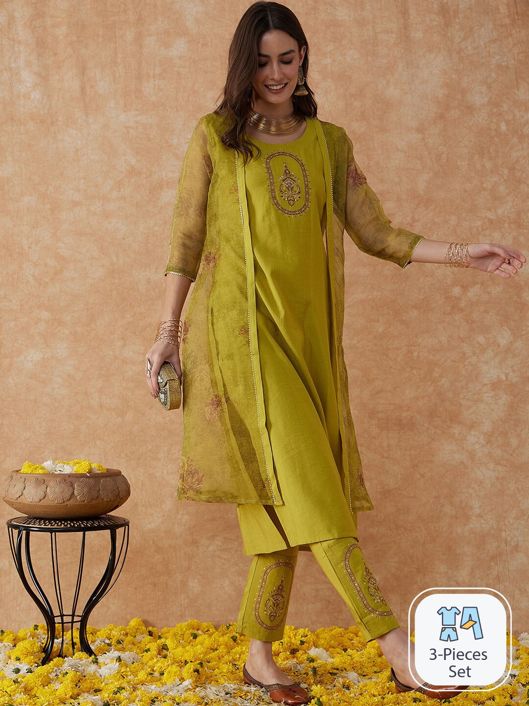 Sangria Ethnic Motifs Embroidered Straight Kurta With Trouser & Floral Printed Shrug, Green
Sangria Ethnic Motifs Embroidered Straight Kurta With Trouser & Floral Printed Shrug, Green