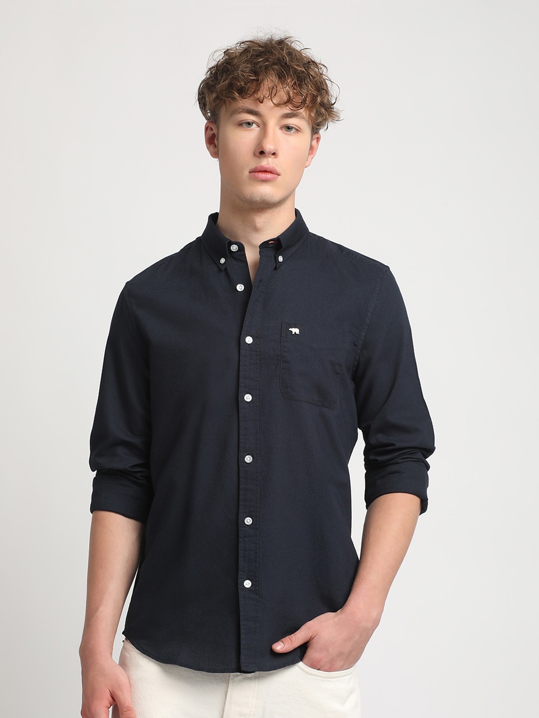 THE BEAR HOUSE Slim Fit Button-Down Collar Long Sleeve Pocket Cotton Casual Shirt, Navy blue
THE BEAR HOUSE Slim Fit Button-Down Collar Long Sleeve Pocket Cotton Casual Shirt, Navy blue