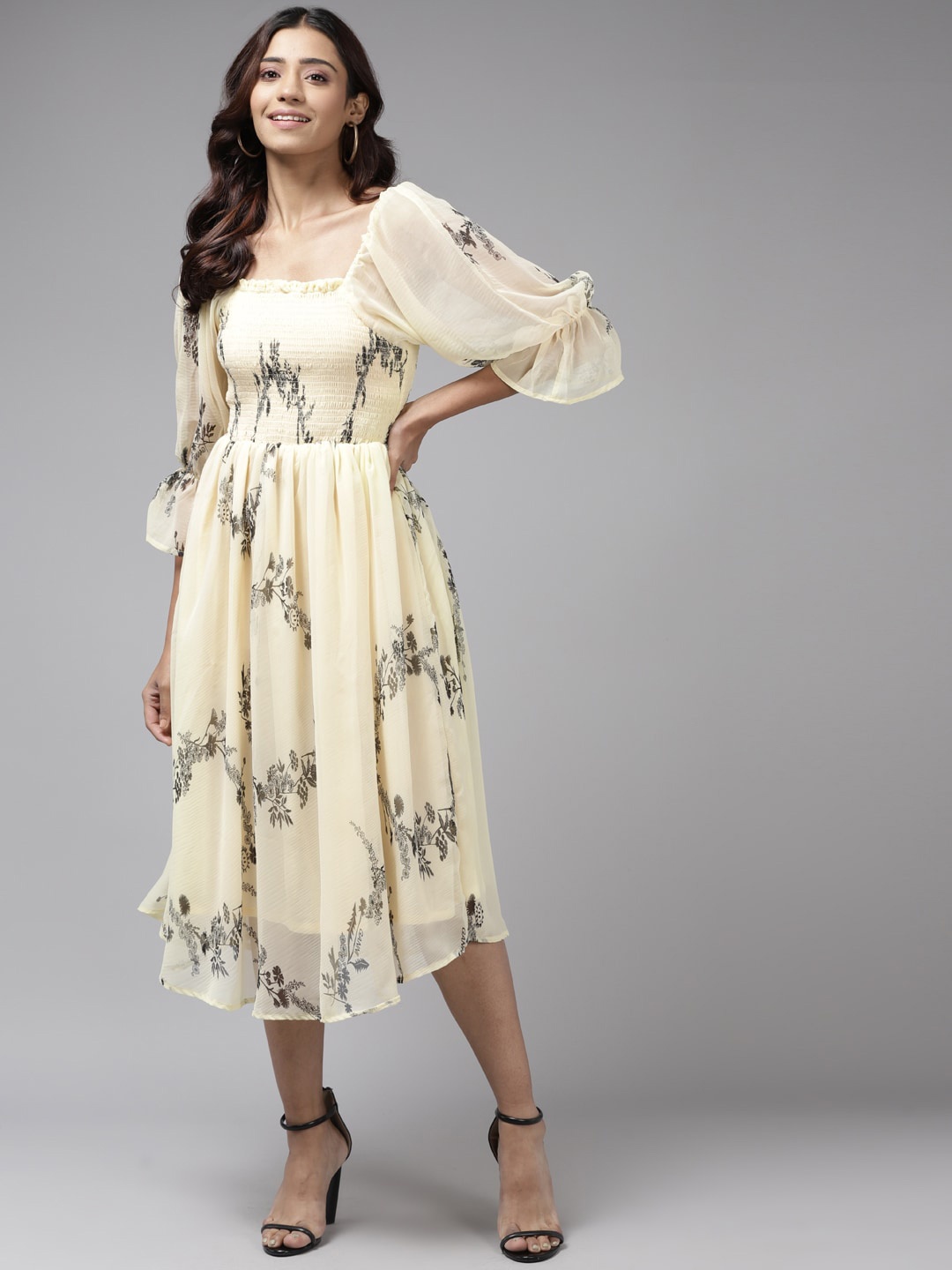Aarika Floral Printed Square Neck Puff Sleeves Smocked Fit & Flare Midi Dress, Lime green
Aarika Floral Printed Square Neck Puff Sleeves Smocked Fit & Flare Midi Dress, Lime green