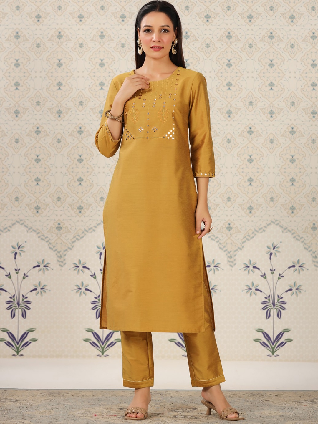 Ode by House of Pataudi Geometric Embroidered Mirror Work Kurta With Trousers, Mustard
Ode by House of Pataudi Geometric Embroidered Mirror Work Kurta With Trousers, Mustard