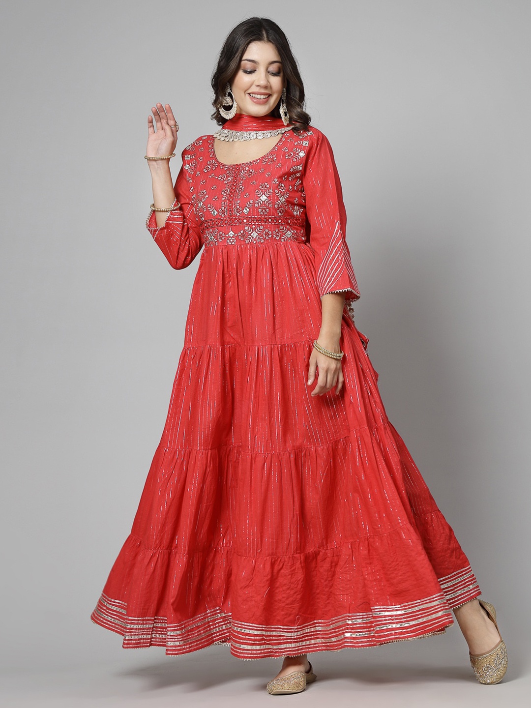 SWAS Floral Embroidered Cotton Fit & Flare Tiered Maxi Ethnic Dress With Dupatta, Red
SWAS Floral Embroidered Cotton Fit & Flare Tiered Maxi Ethnic Dress With Dupatta, Red