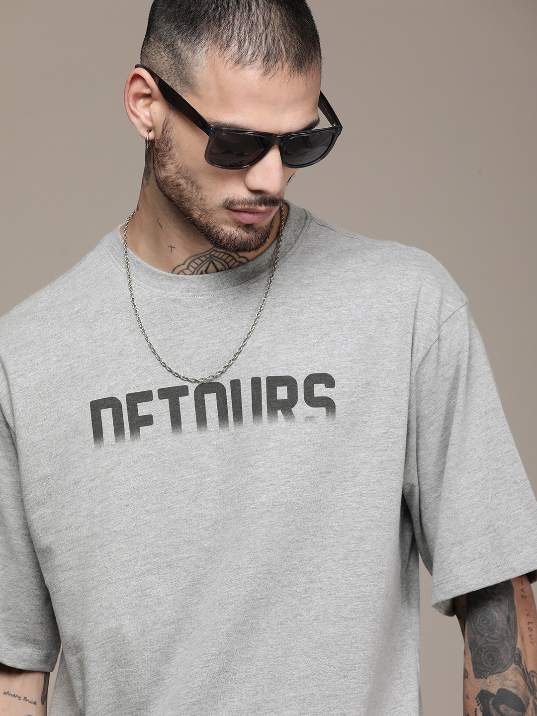 The Roadster Life Co. Pure Cotton Typography Printed Drop-Shoulder Sleeves Casual T-shirt, Grey melange
The Roadster Life Co. Pure Cotton Typography Printed Drop-Shoulder Sleeves Casual T-shirt, Grey melange
