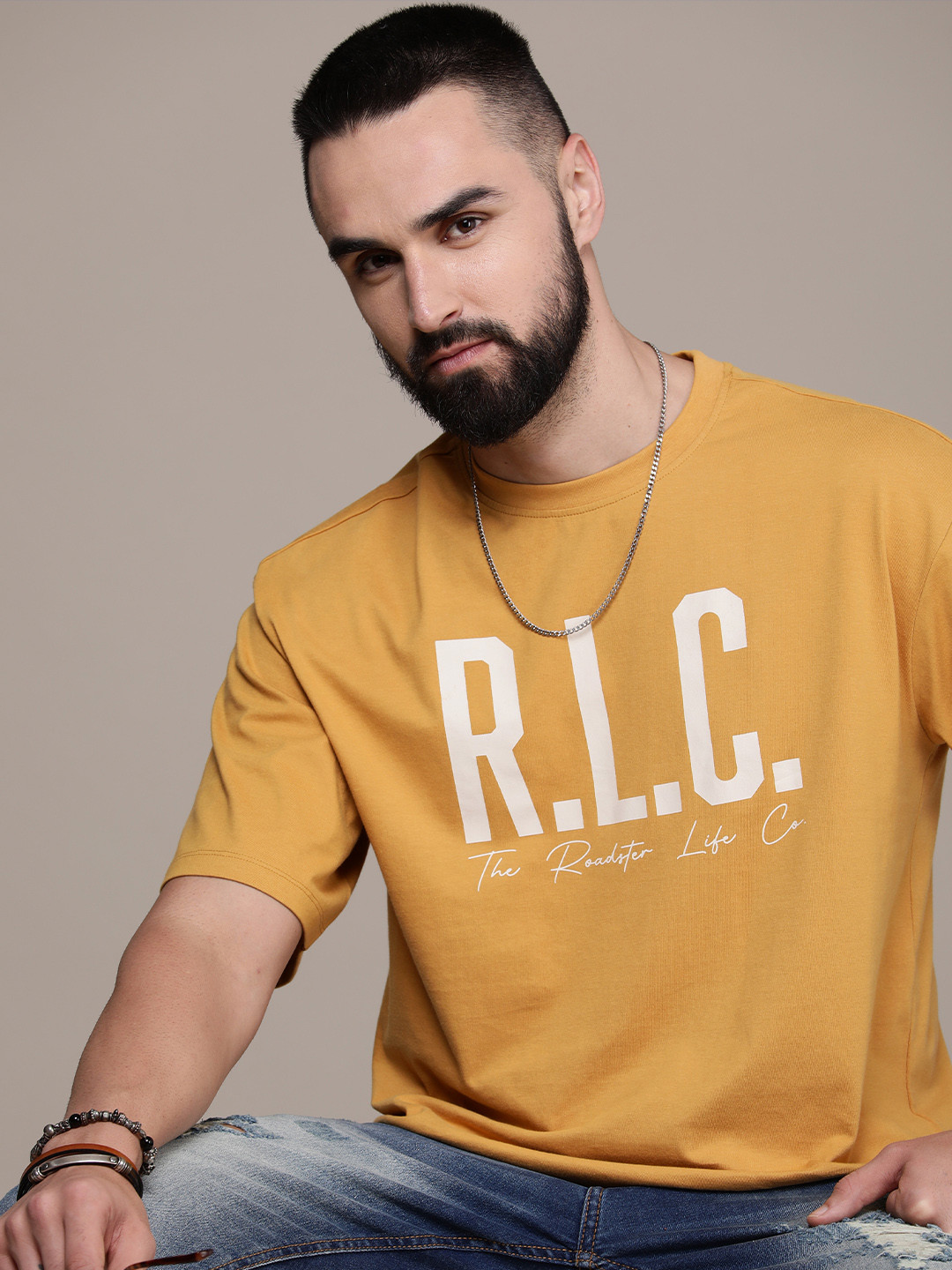 The Roadster Lifestyle Co. Oversized Fit Typography Printed Drop-Shoulder Pure Cotton T-shirt, Mustard
The Roadster Lifestyle Co. Oversized Fit Typography Printed Drop-Shoulder Pure Cotton T-shirt, Mustard