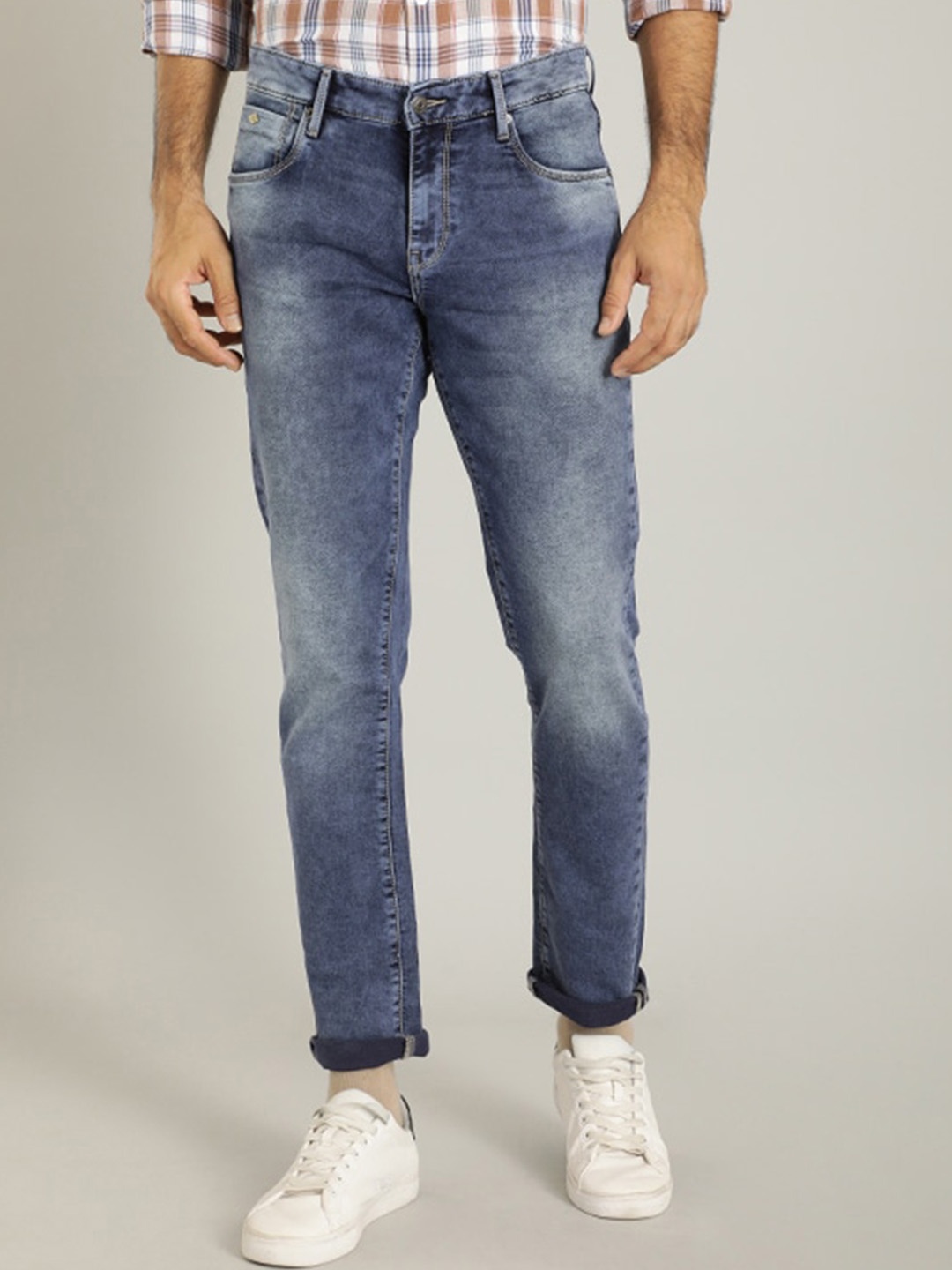 Indian Terrain Men Brooklyn Clean Look Mid-Rise Slim Fit Heavy Fade Stretchable Jeans, Blue
Indian Terrain Men Brooklyn Clean Look Mid-Rise Slim Fit Heavy Fade Stretchable Jeans, Blue
