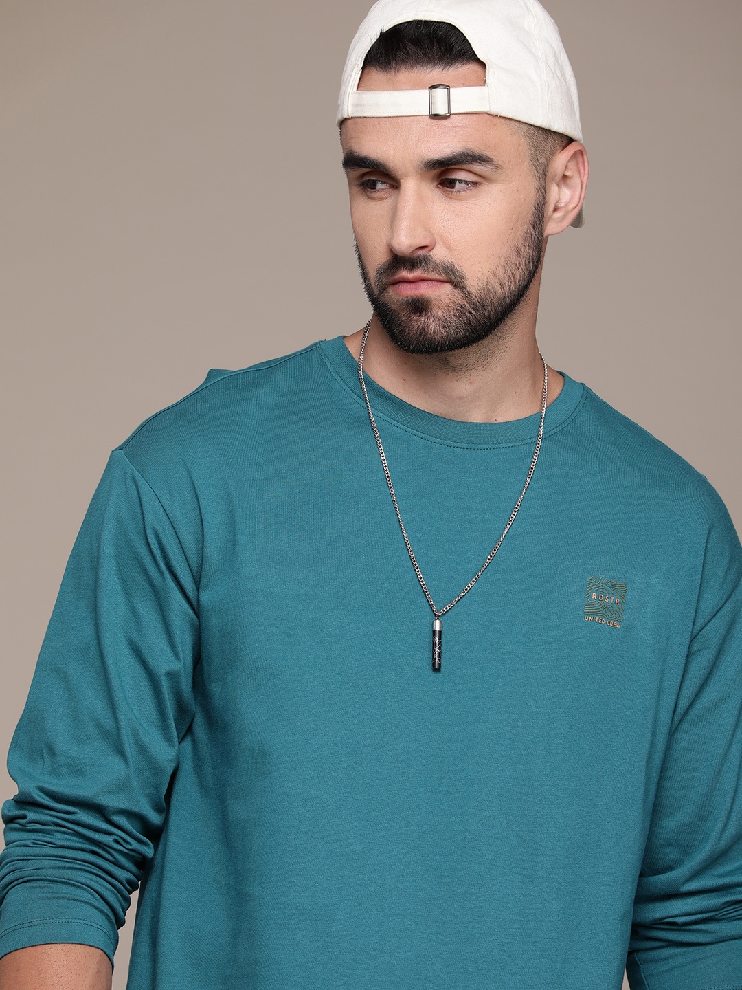 The Roadster Life Co. Solid Applique Drop-Shoulder Sleeves Pure Cotton Relaxed Fit T-shirt, Teal
The Roadster Life Co. Solid Applique Drop-Shoulder Sleeves Pure Cotton Relaxed Fit T-shirt, Teal