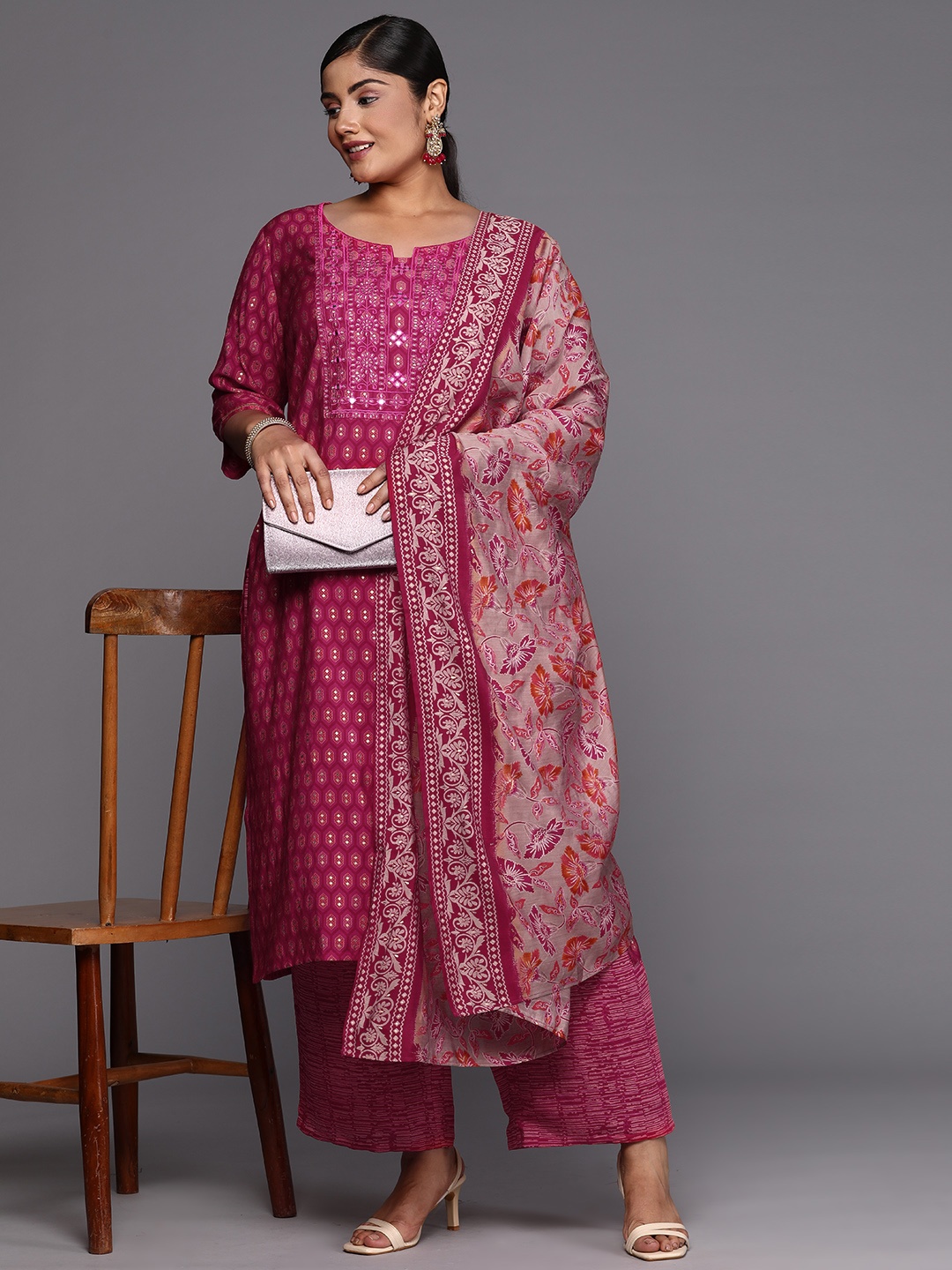 EXTRA LOVE BY LIBAS Women Plus Size Embroidered Kurta with Palazzos & With Dupatta, Pink
EXTRA LOVE BY LIBAS Women Plus Size Embroidered Kurta with Palazzos & With Dupatta, Pink