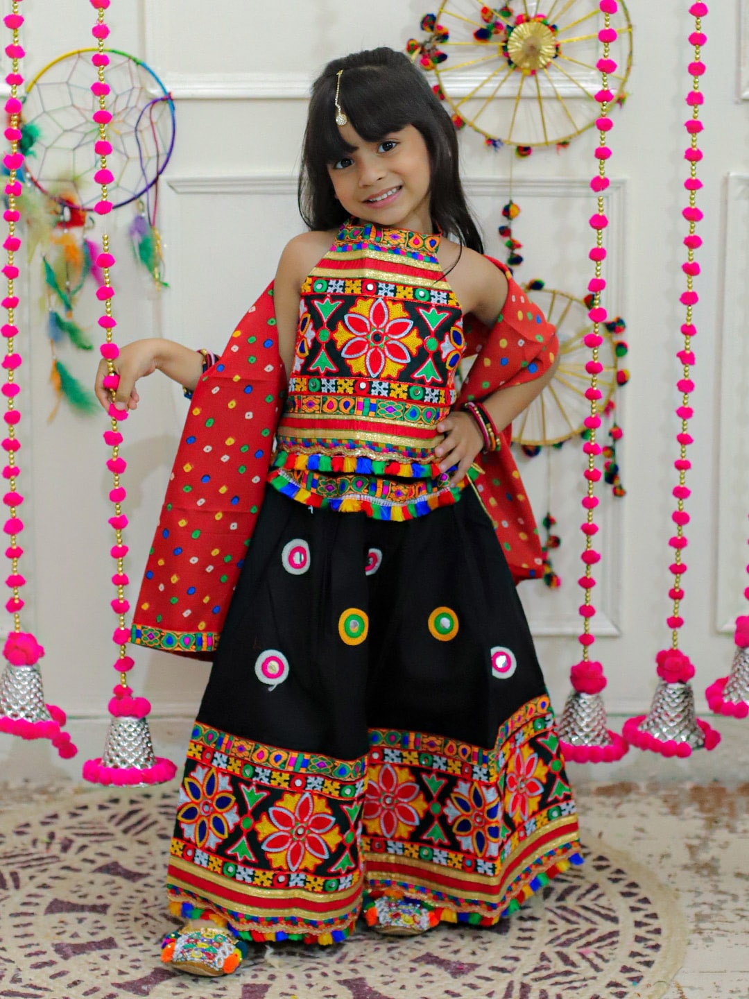BownBee Girls Embroidered Thread Work Cotton Ready to Wear Lehenga & Blouse With Dupatta, Black
BownBee Girls Embroidered Thread Work Cotton Ready to Wear Lehenga & Blouse With Dupatta, Black