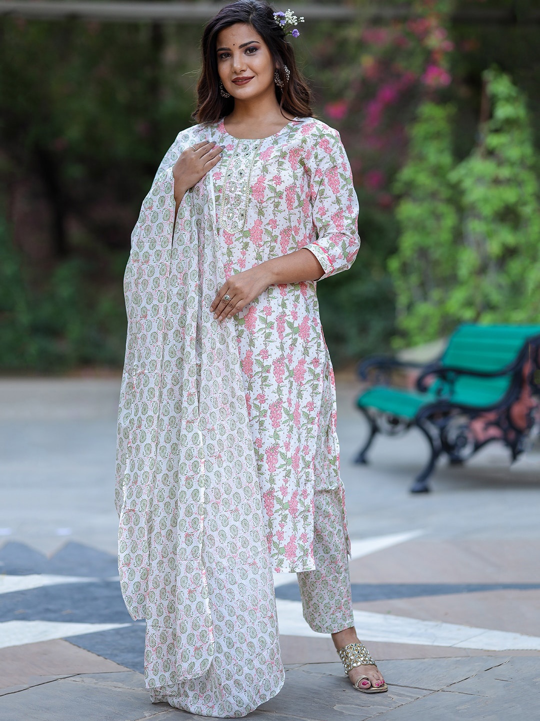 KALINI Floral Printed Thread Work Pure Cotton Straight Kurta & Trousers With Dupatta, Pink
KALINI Floral Printed Thread Work Pure Cotton Straight Kurta & Trousers With Dupatta, Pink
