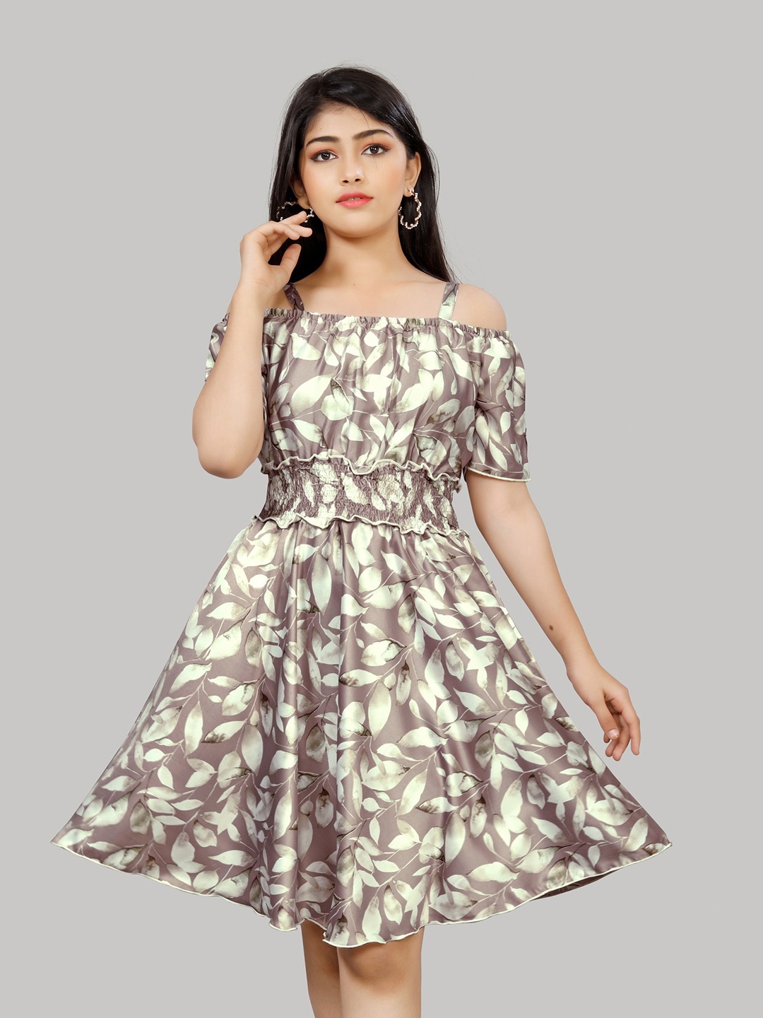 R K MANIYAR Floral Printed Shoulder Straps Cold-Shoulder Sleeves Fit & Flare Dress, Brown
R K MANIYAR Floral Printed Shoulder Straps Cold-Shoulder Sleeves Fit & Flare Dress, Brown