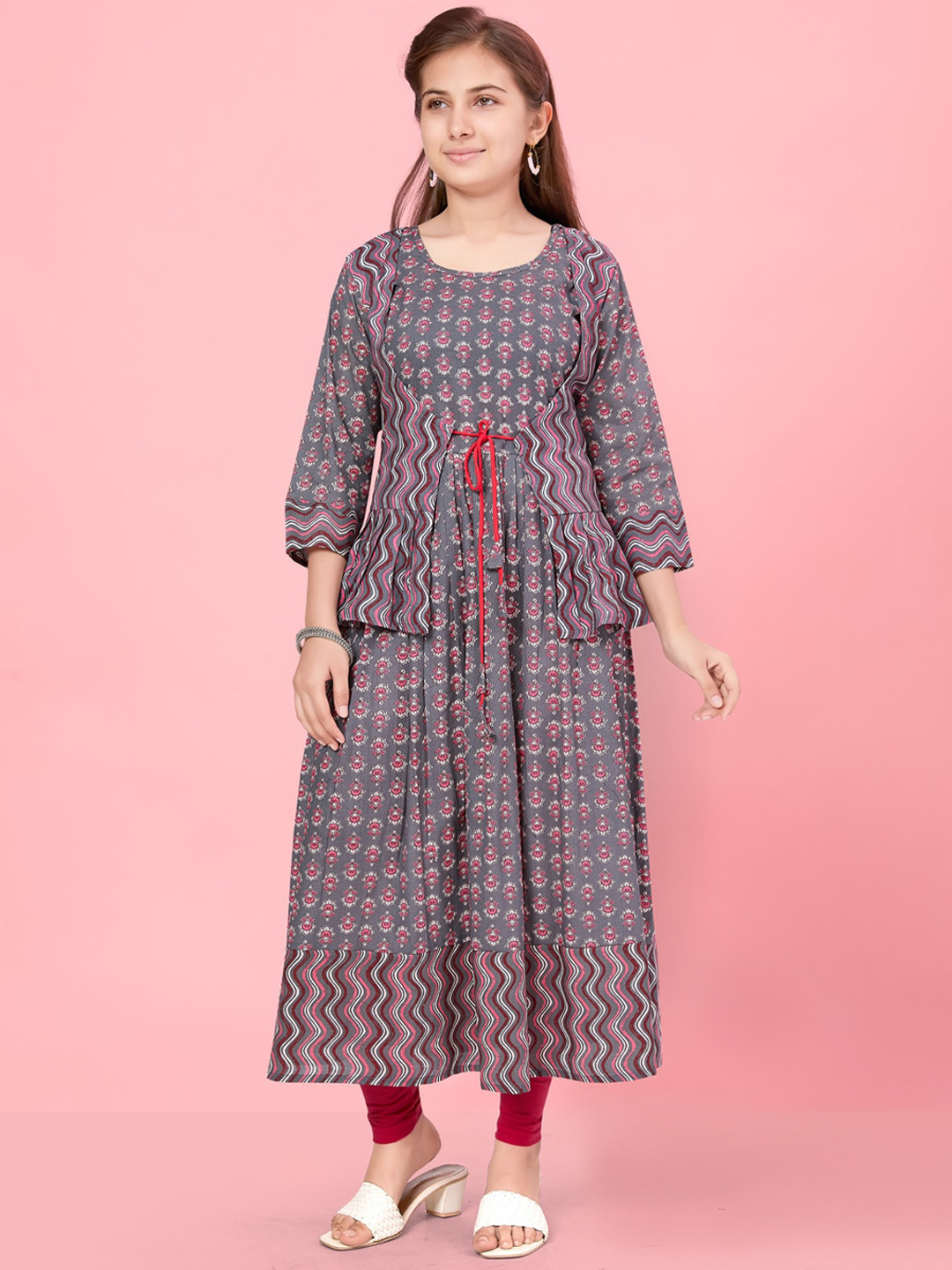 Aarika Girls Floral Printed Regular Pure Cotton Kurta With Leggings & Jacket, Grey 
Aarika Girls Floral Printed Regular Pure Cotton Kurta With Leggings & Jacket, Grey