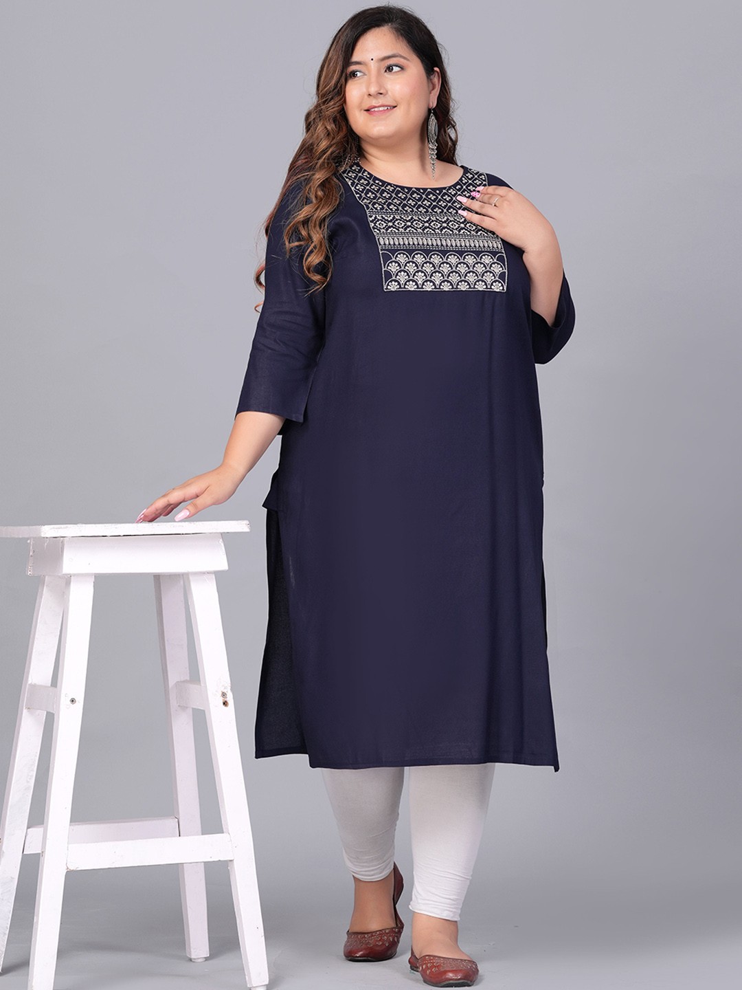 Sztori Plus Size Ethnic Motifs Embroidered Yoke Sequined Indigo Straight Kurta, Navy blue
Sztori Plus Size Ethnic Motifs Embroidered Yoke Sequined Indigo Straight Kurta, Navy blue