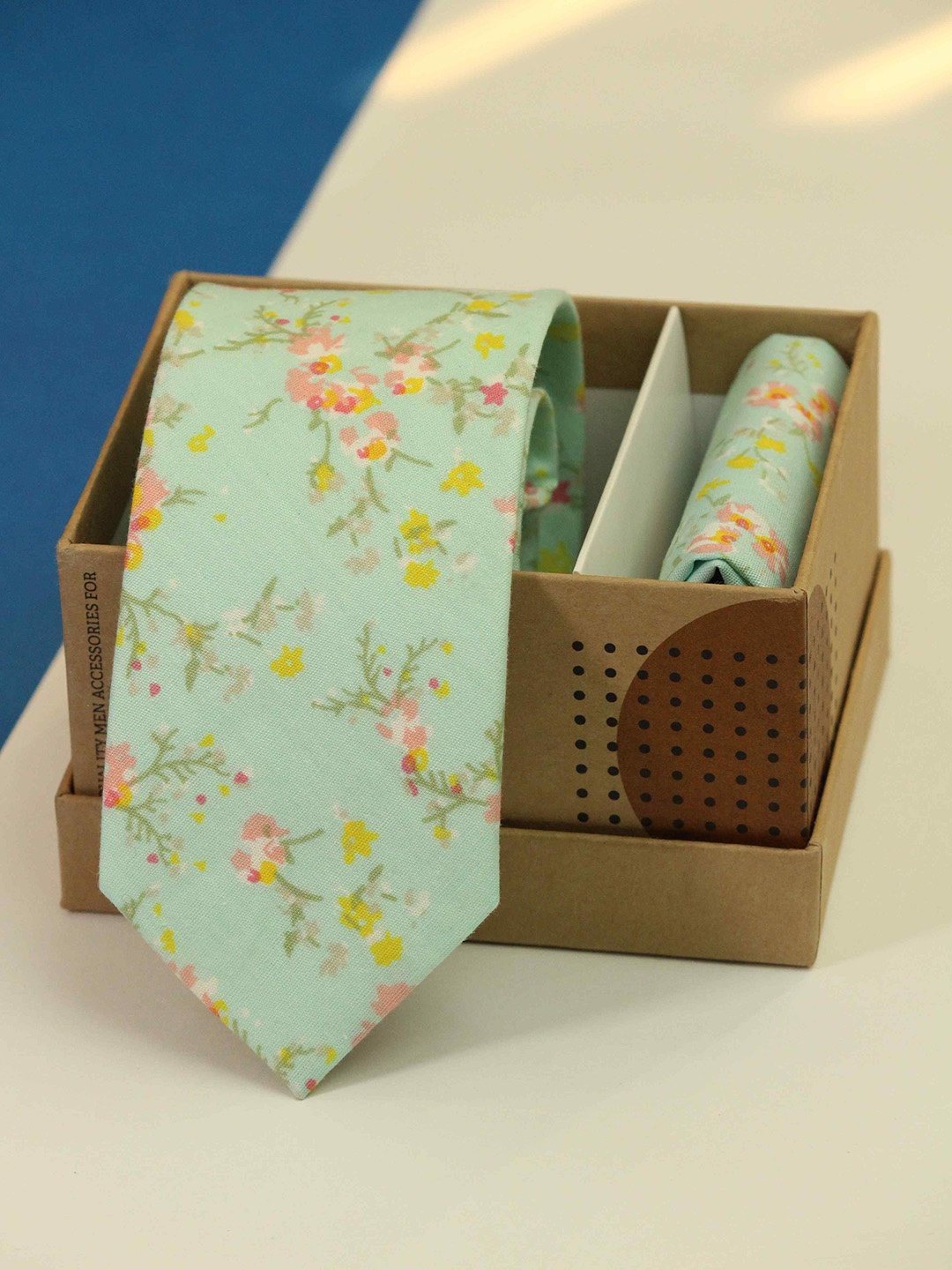 Tossido Men Floral Printed Cotton Neck Tie & Pocket Square Accessory Gift Set, Green
Tossido Men Floral Printed Cotton Neck Tie & Pocket Square Accessory Gift Set, Green
