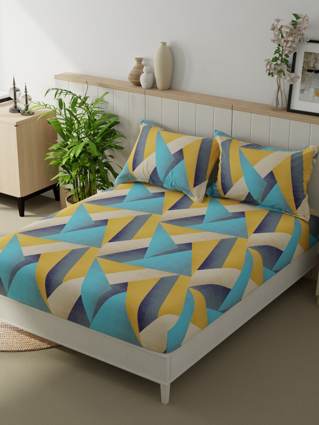 BIANCA Beumonte Yellow Geometric 152 TC Microfiber Queen Bedsheet with 2 Pillow Covers
BIANCA Beumonte Yellow Geometric 152 TC Microfiber Queen Bedsheet with 2 Pillow Covers
